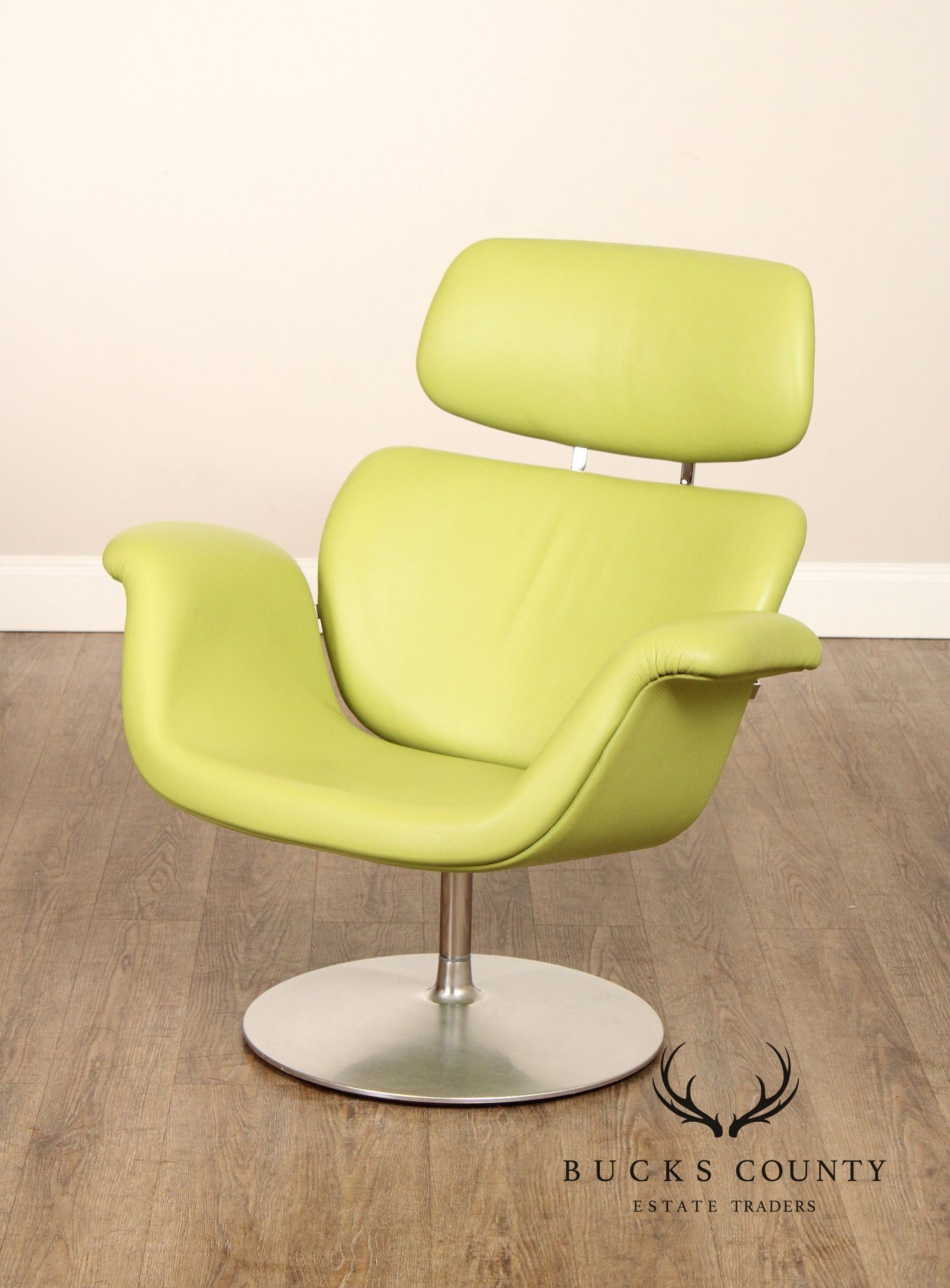 Pierre Paulin 'Tulip' Swivel Lounge Chair and Ottoman