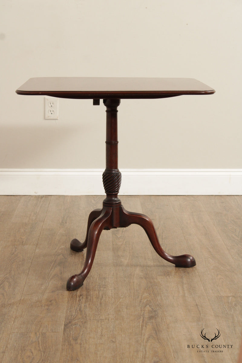 Kittinger Colonial Williamsburg Collection Mahogany Tilt Top Side Table