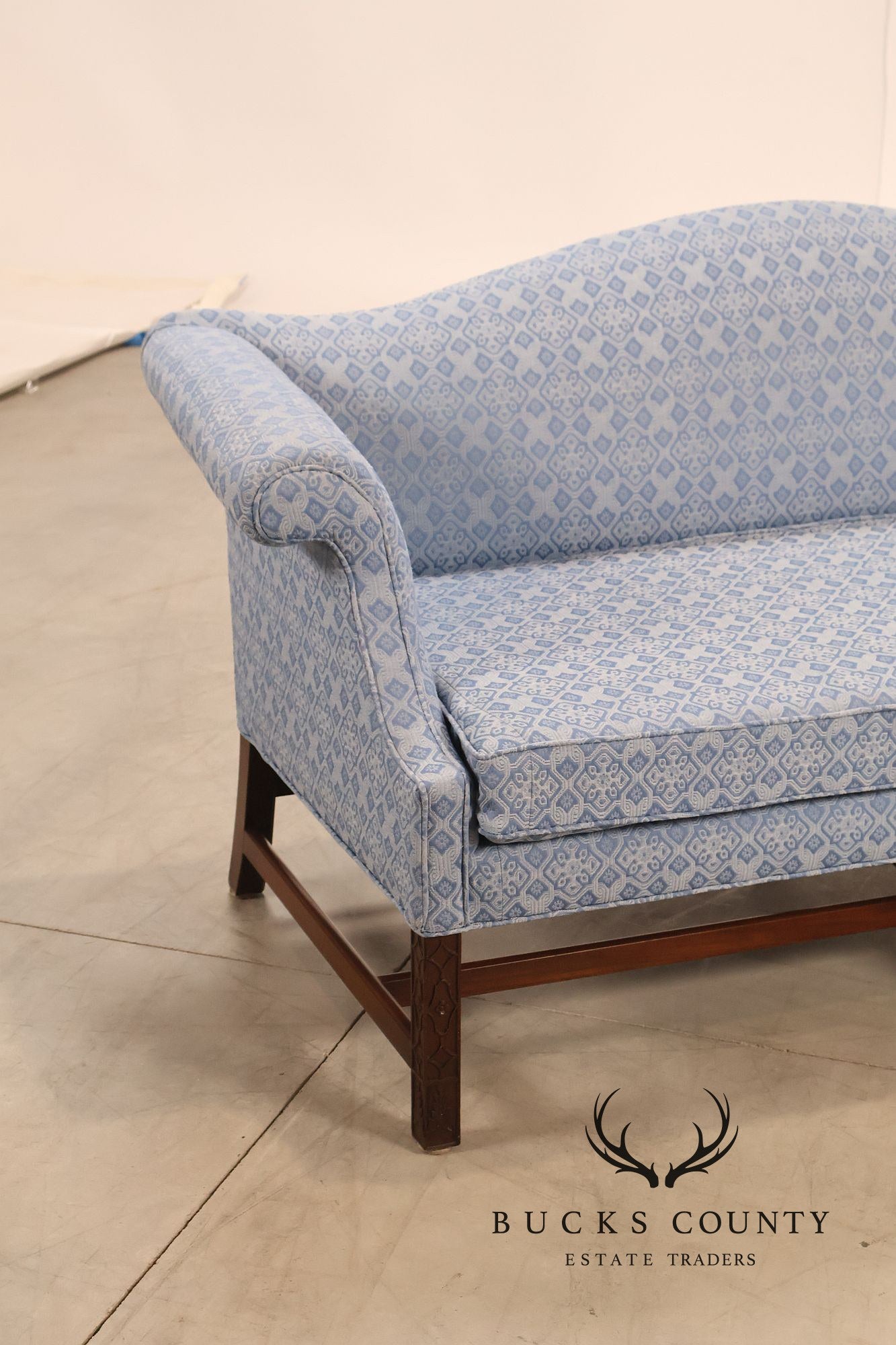 Kittinger Colonial Williamsburg Chippendale Style Mahogany Sofa