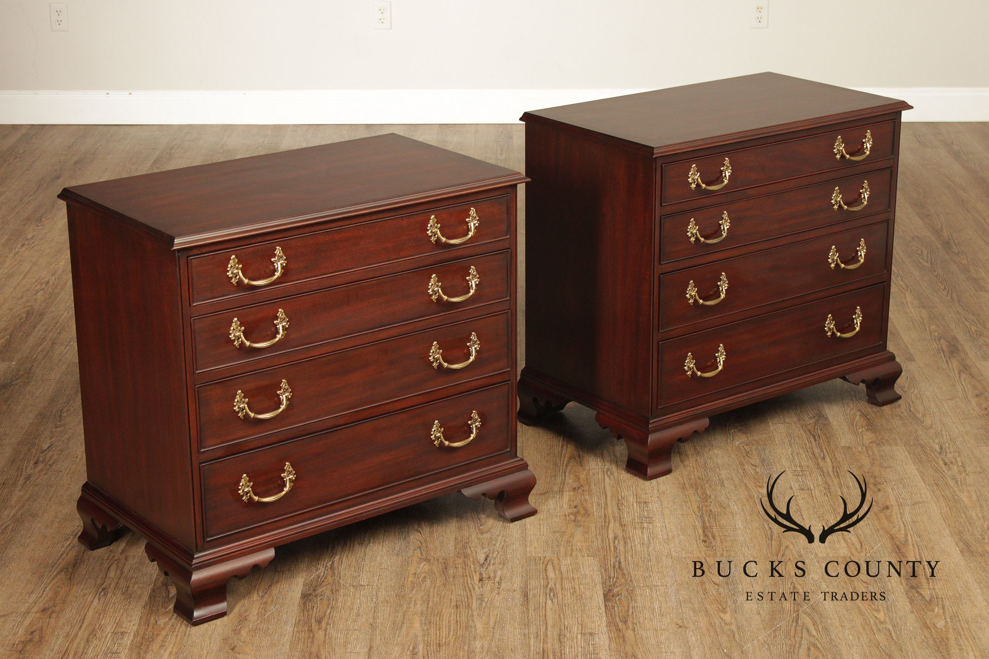 Henkel Harris Georgian Style Pair of Mahogany Nightstands