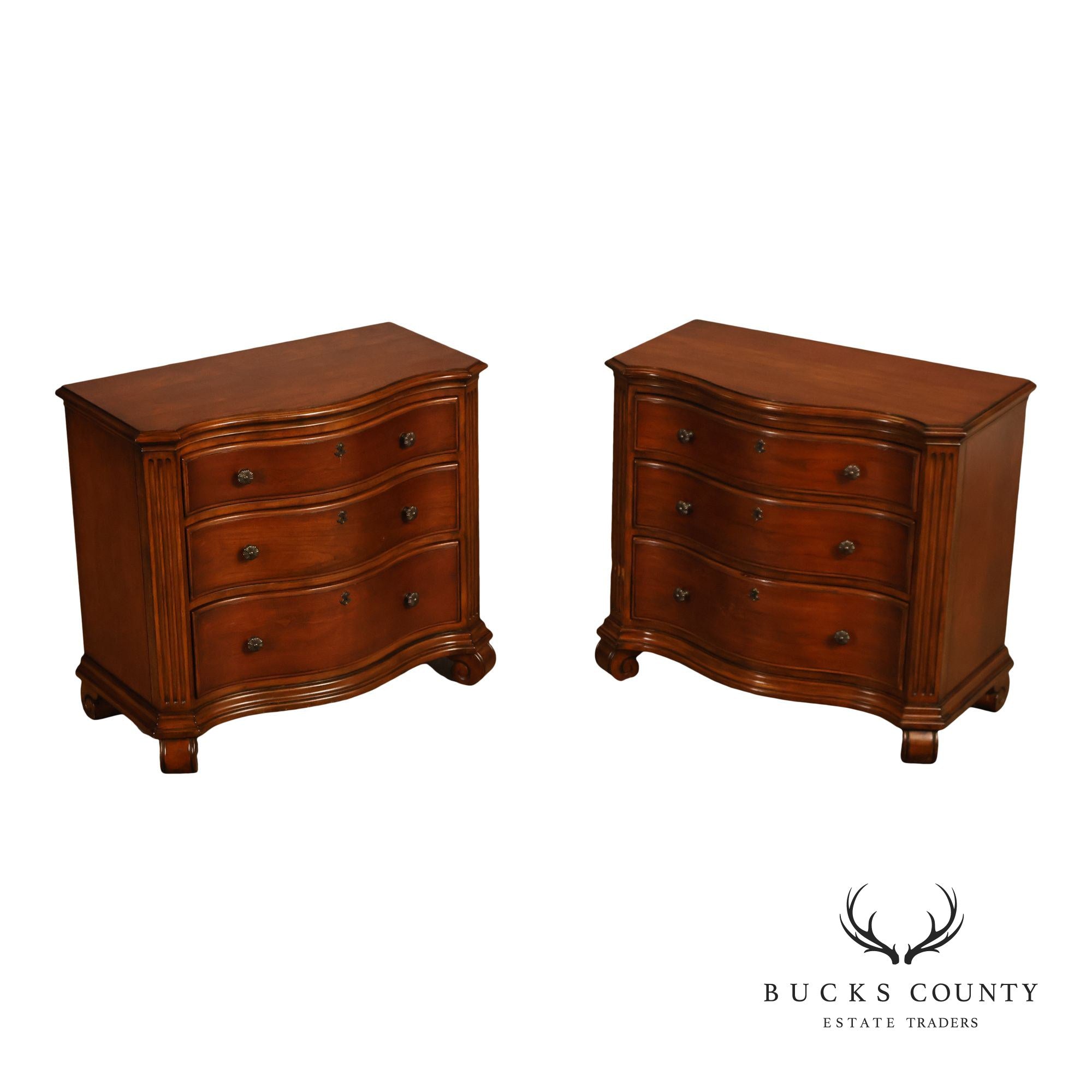 Ethan Allen 'Tuscany' Pair of Bedside Chests Nightstands