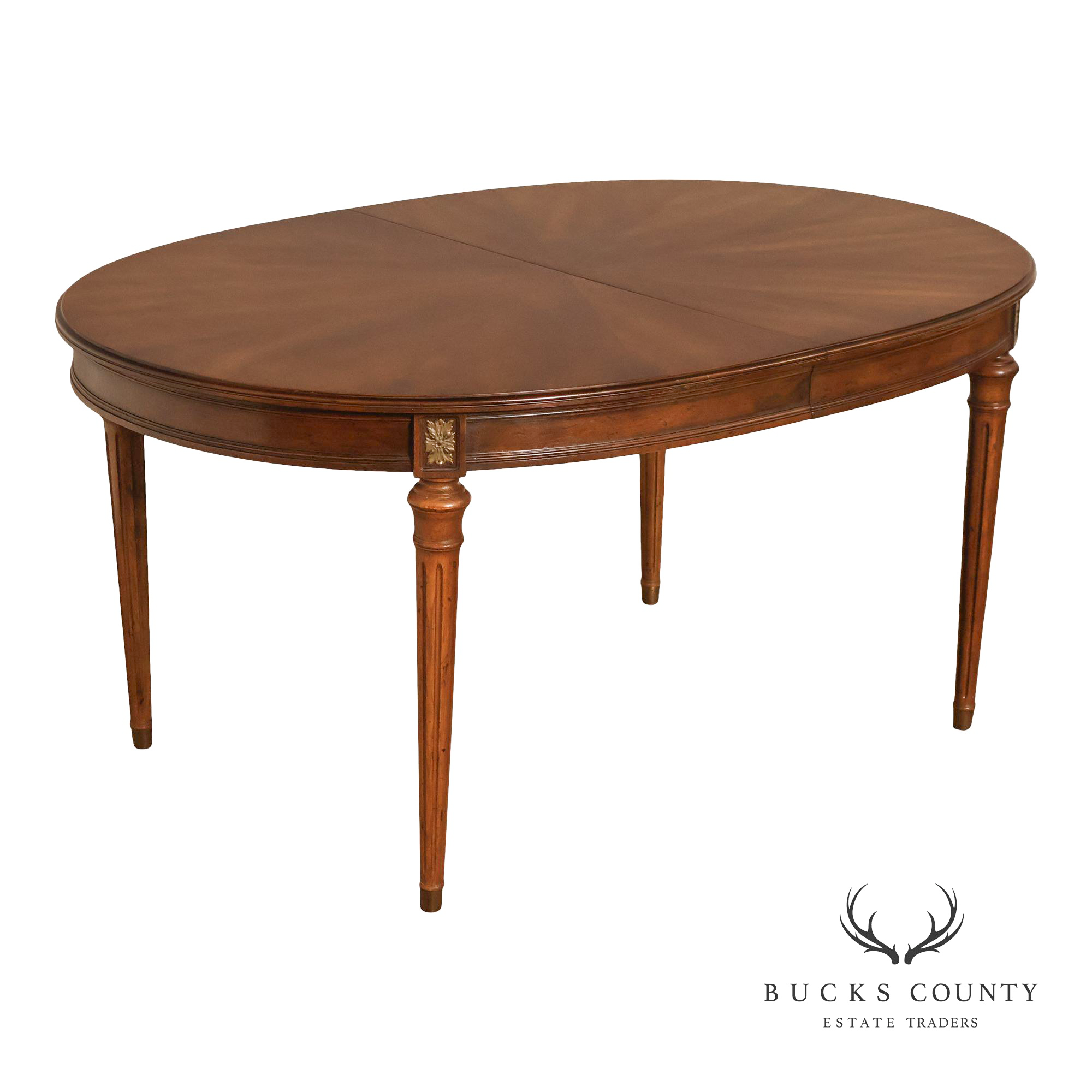 Henredon Vintage French Louis XVI Style Extendable Oval Walnut Dining Table