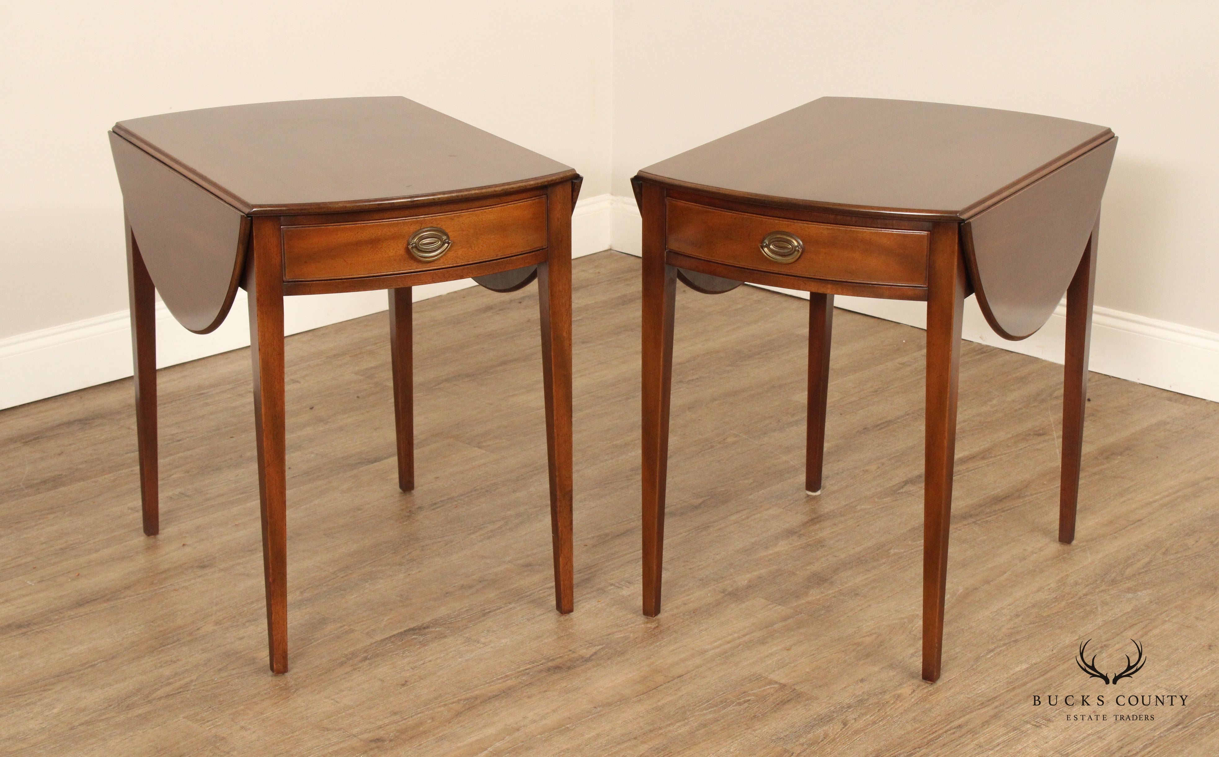 Kittinger Williamsburg Adaptation Pair of Mahogany Pembroke Tables