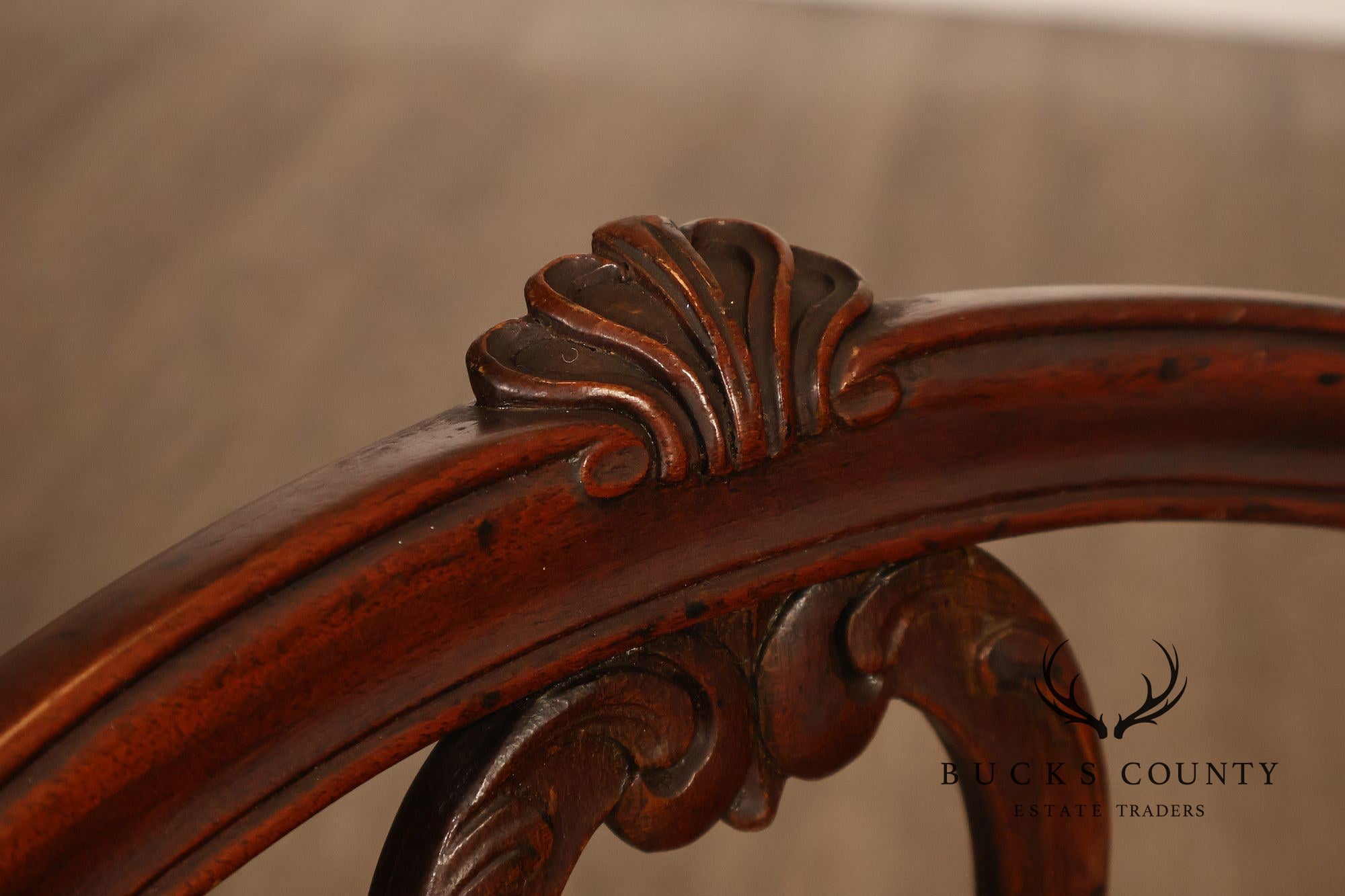 Hepplewhite Inspired Set Of Eight Mahogany Carved Oval Back  Dining Chairs