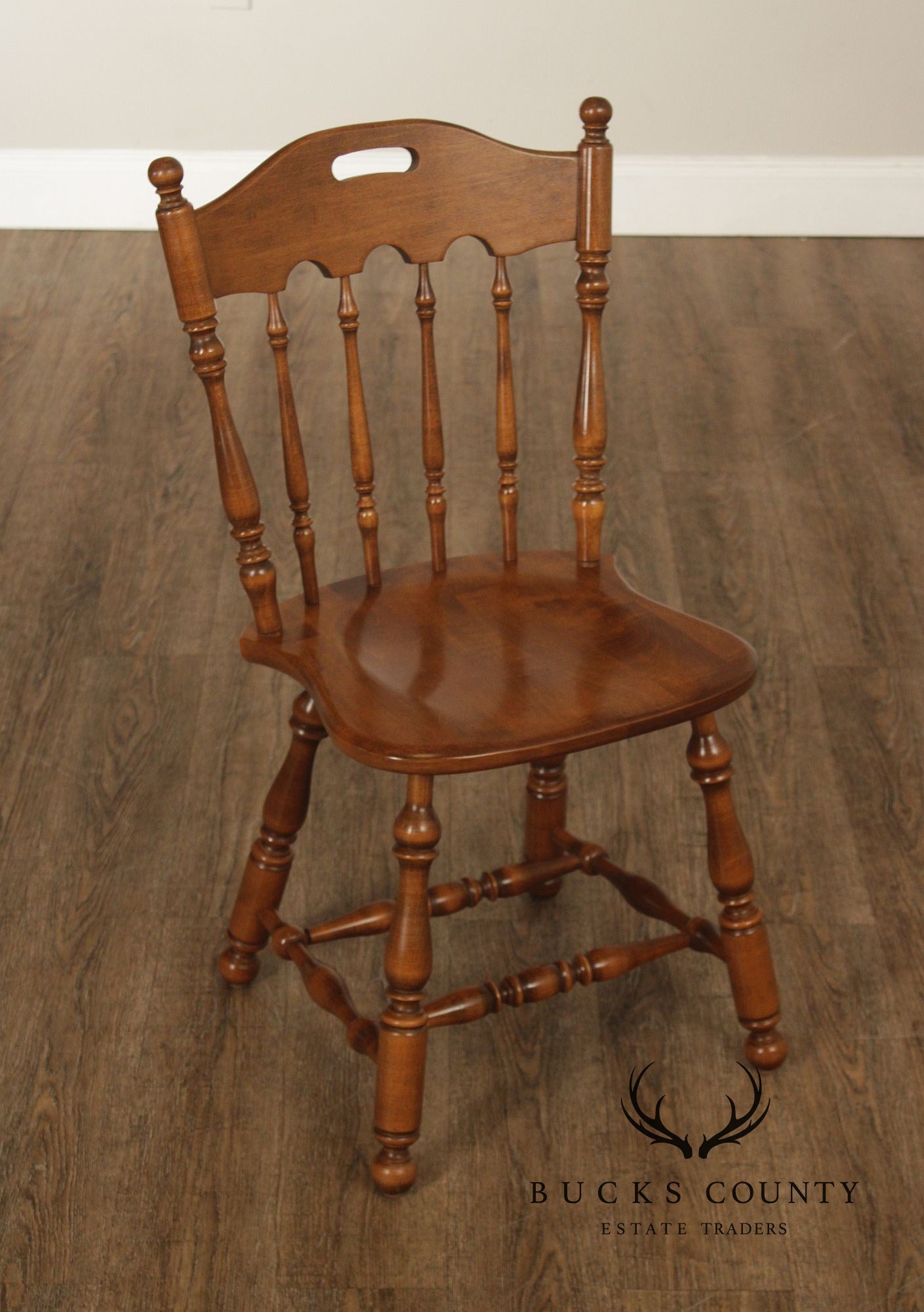 Ethan Allen Heirloom Nutmeg Maple Colonial Spindle Back Side Chair