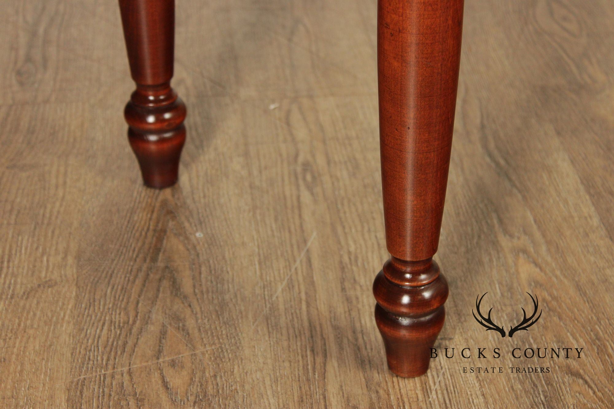 NICHOLS & STONE MAPLE SERVER SIDEBOARD WITH FLUTED LEGS