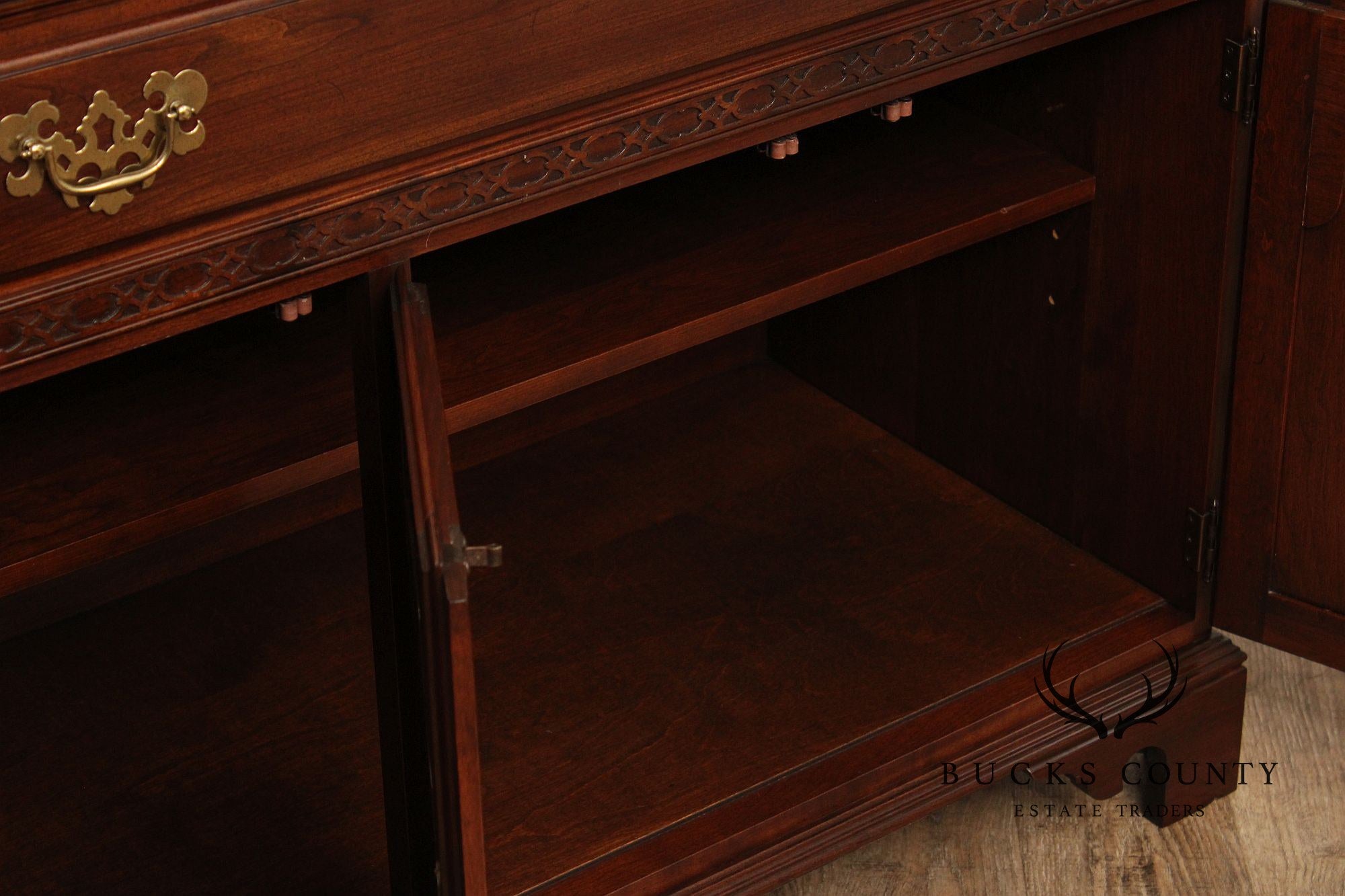 Ethan Allen Georgian Style Cherry Flip-Top Server