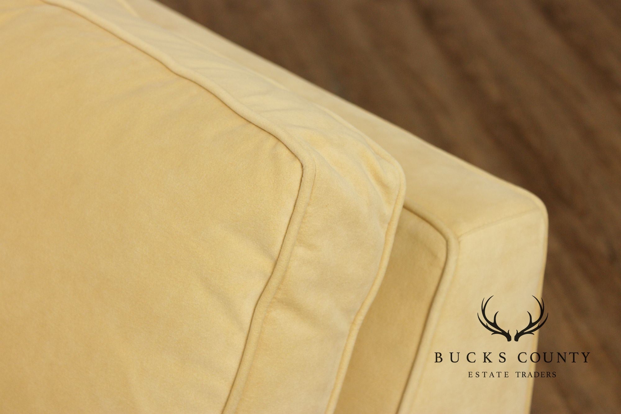 Sherrill Classic Modern Style Two-Piece Sectional Sofa