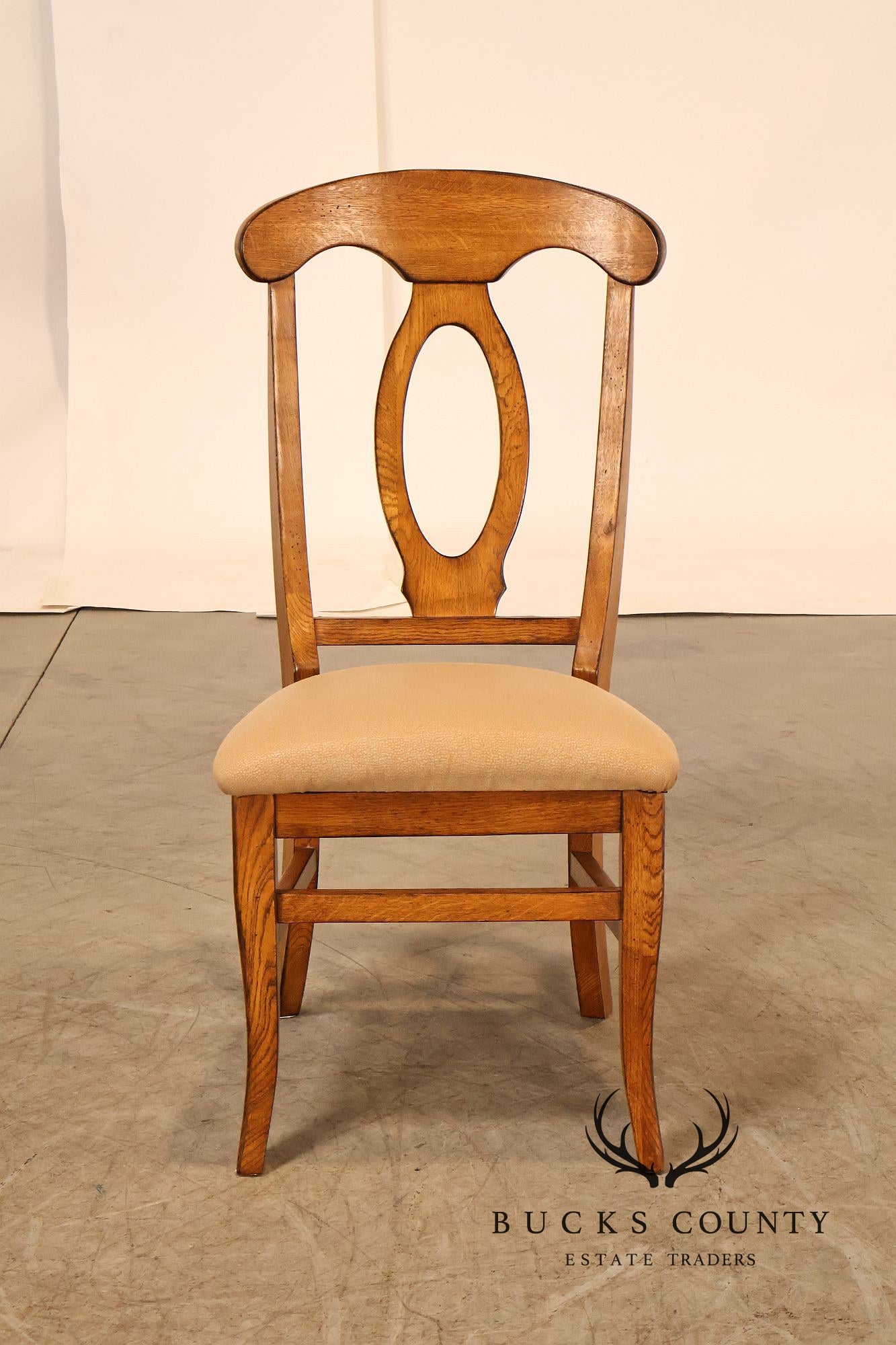 Traditional Set Of 8 Oval Back Upholstered Dining Side Chairs