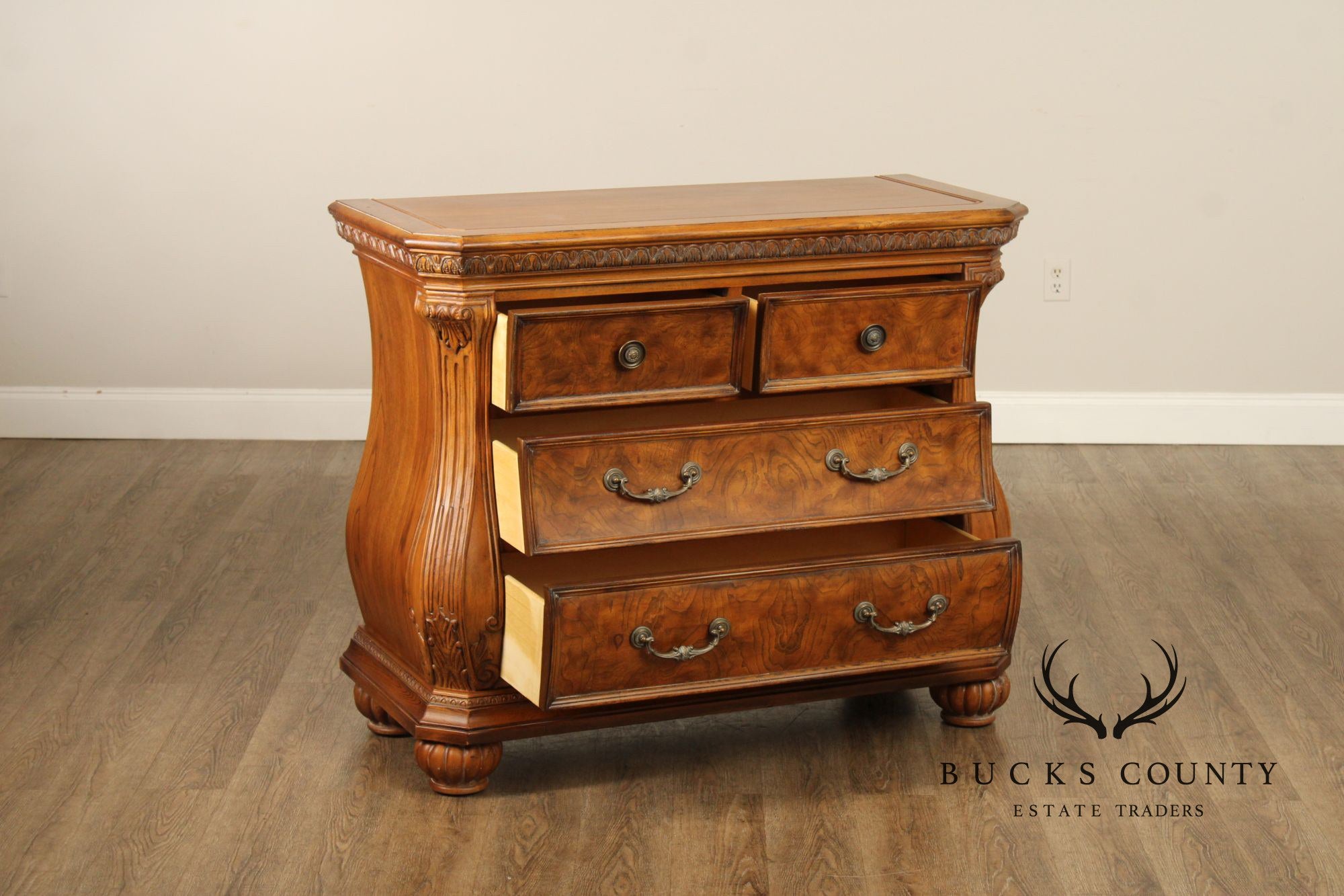 Lane Italian Provincial Style Pair of Burl Wood Bombe Chests