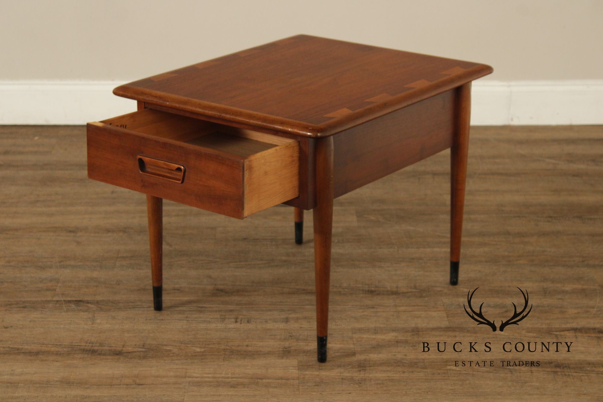 Lane Acclaim Mid Century Modern Pair Of Walnut End Tables