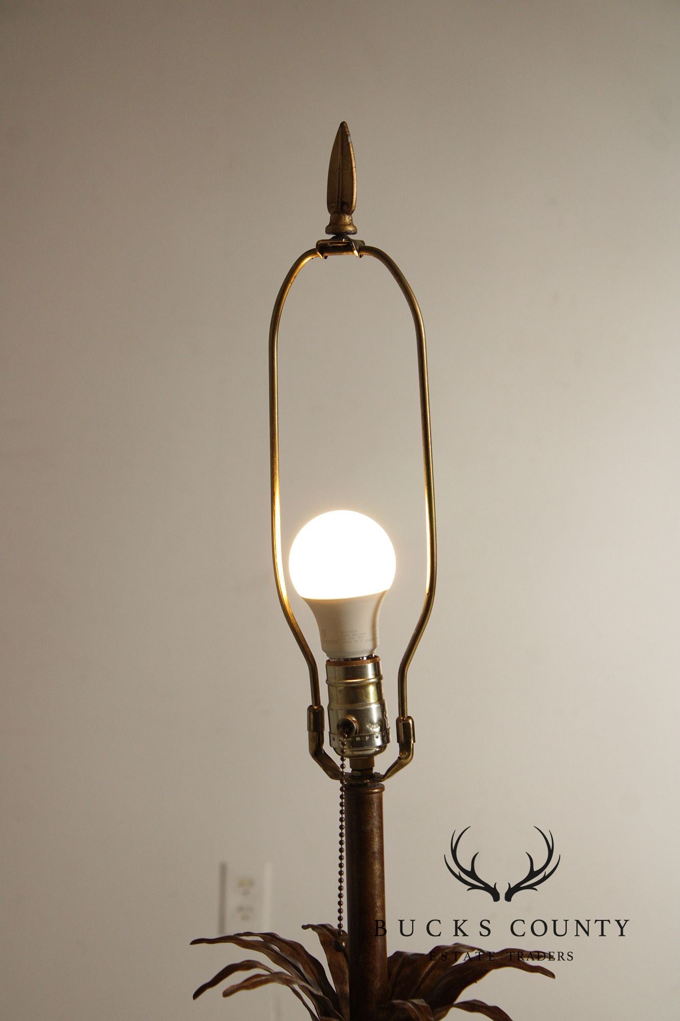 Contemporary Pineapple Table Lamp