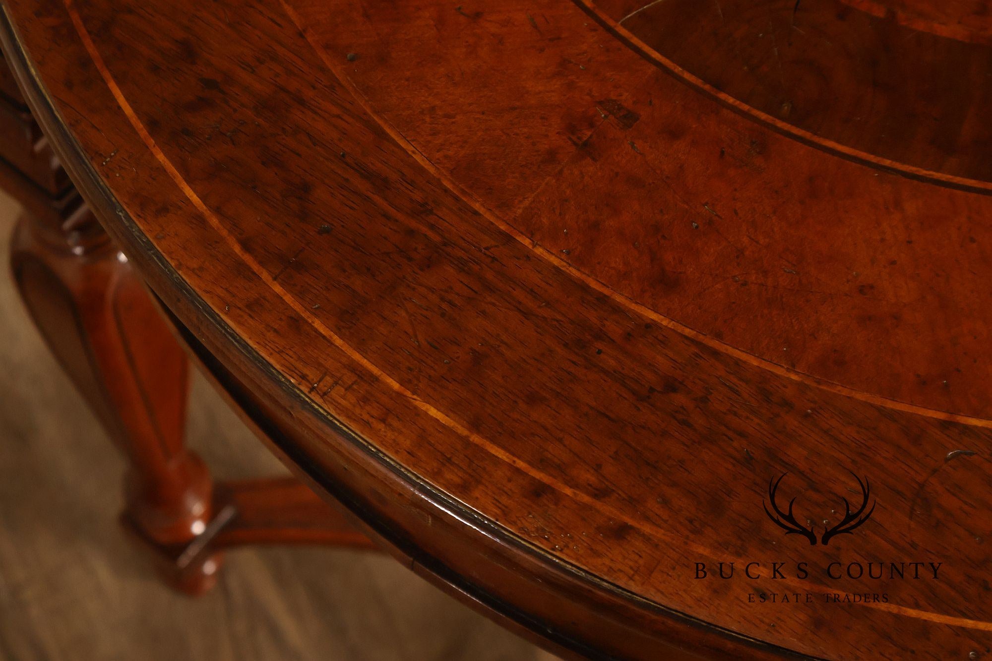 Koypthe Continental Style Walnut And Burl Walnut Inlaid Accent Table