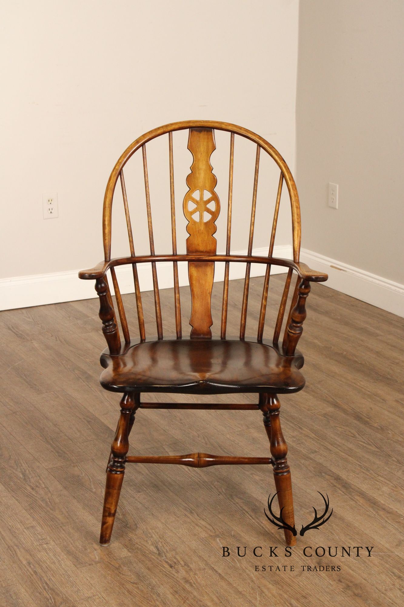 Custom Crafted Set Of 8 English Windsor Dining Chairs