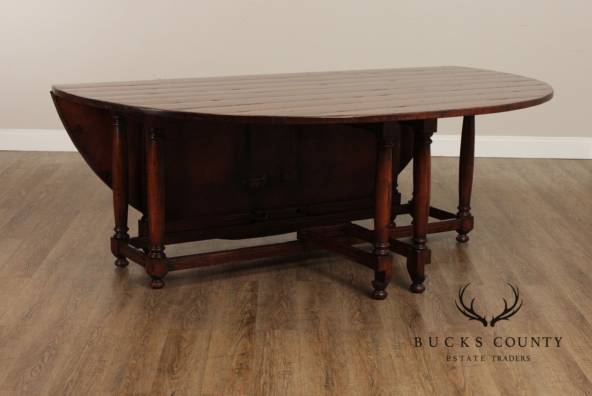 English Style Quality Gateleg Dropleaf Dining Table