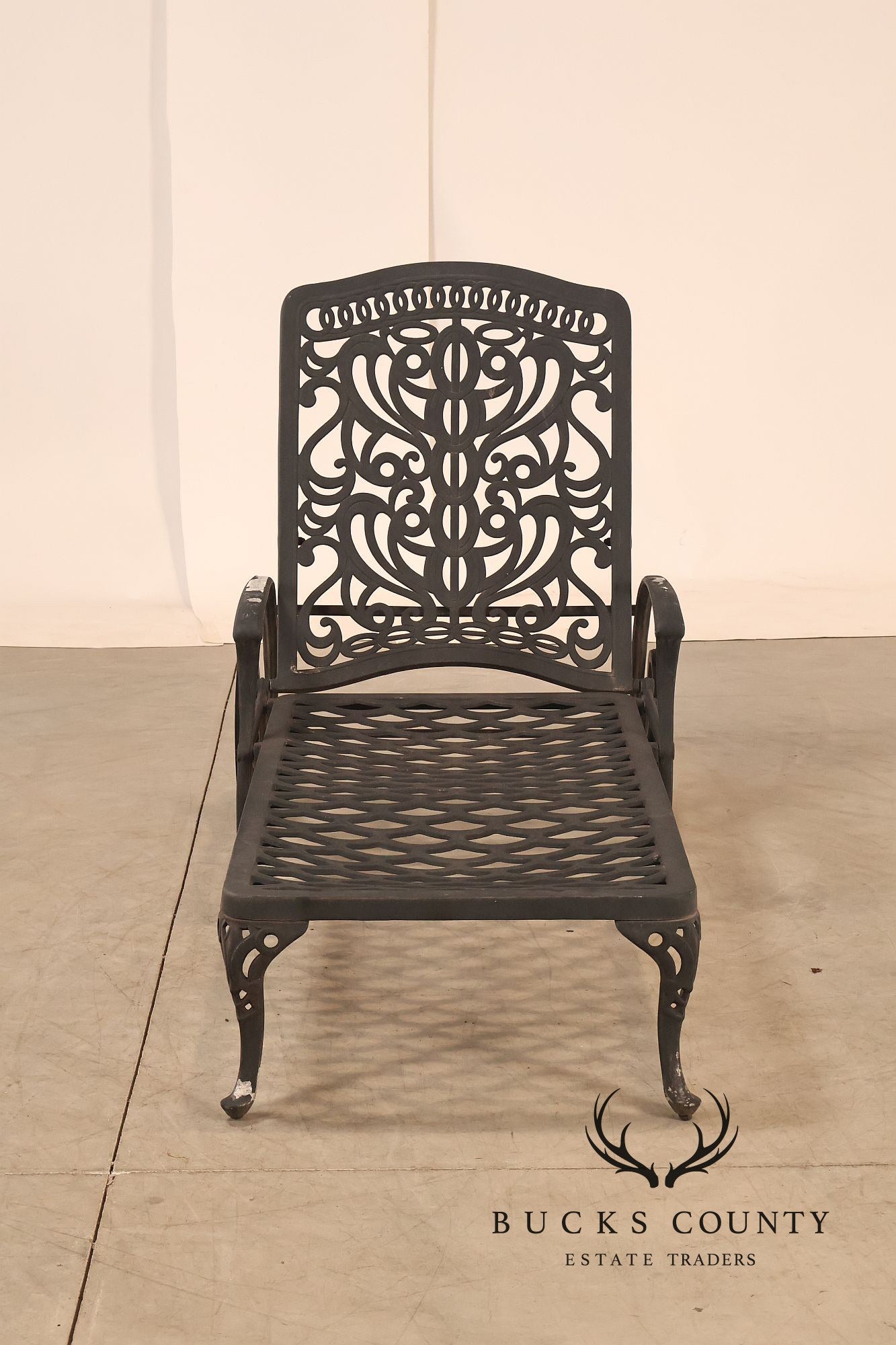 Hanamint Tuscany Pair Of Cast Aluminum Outdoor Chaise Lounge Chairs