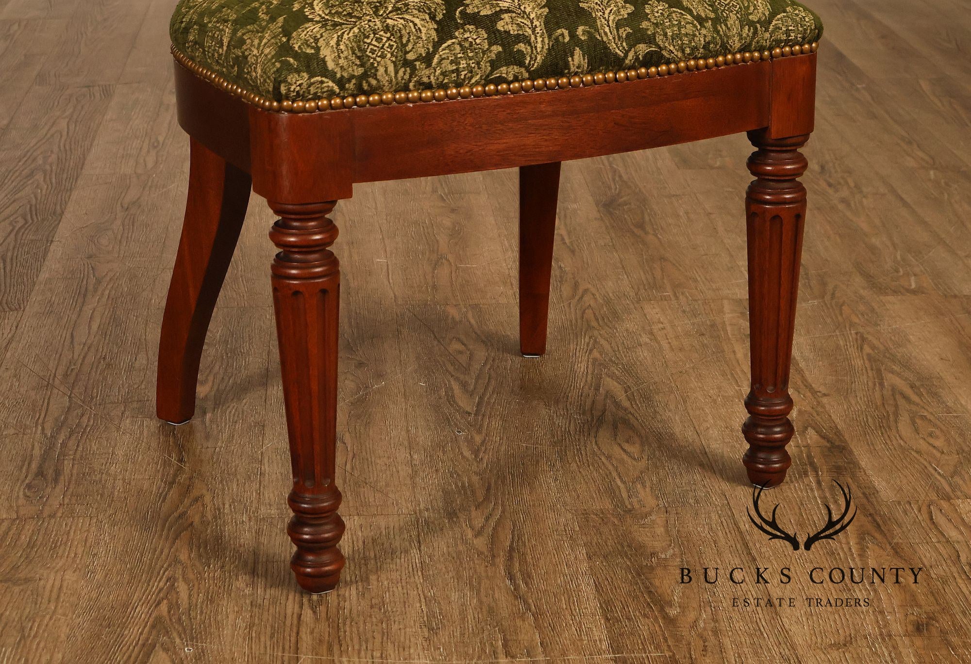 Henredon English Regency Style Set of Eight Mahogany Dining Chairs