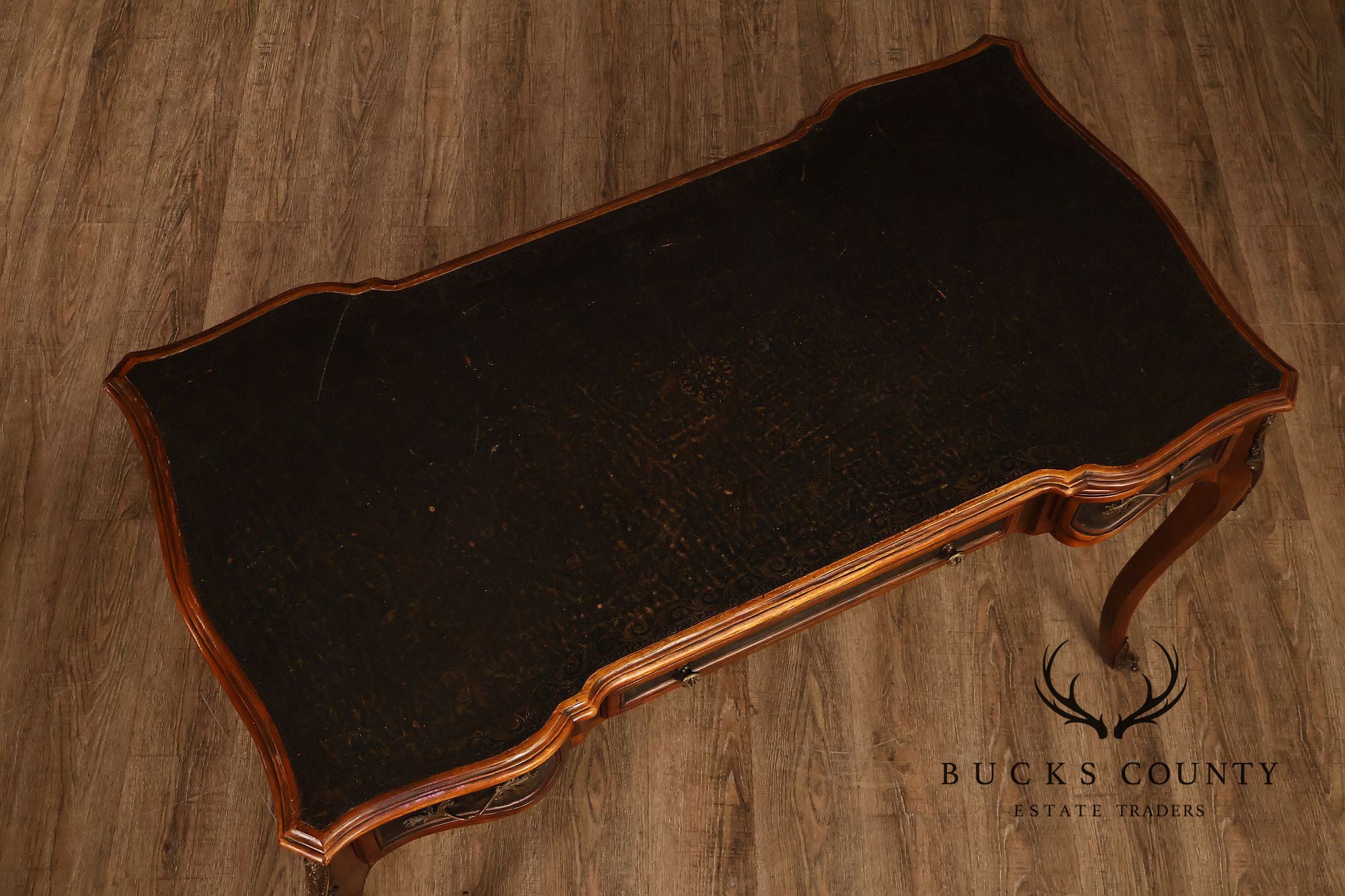 Theodore Alexander Chateau Du Vallois French Louis XV Style Walnut Leather Writing Desk