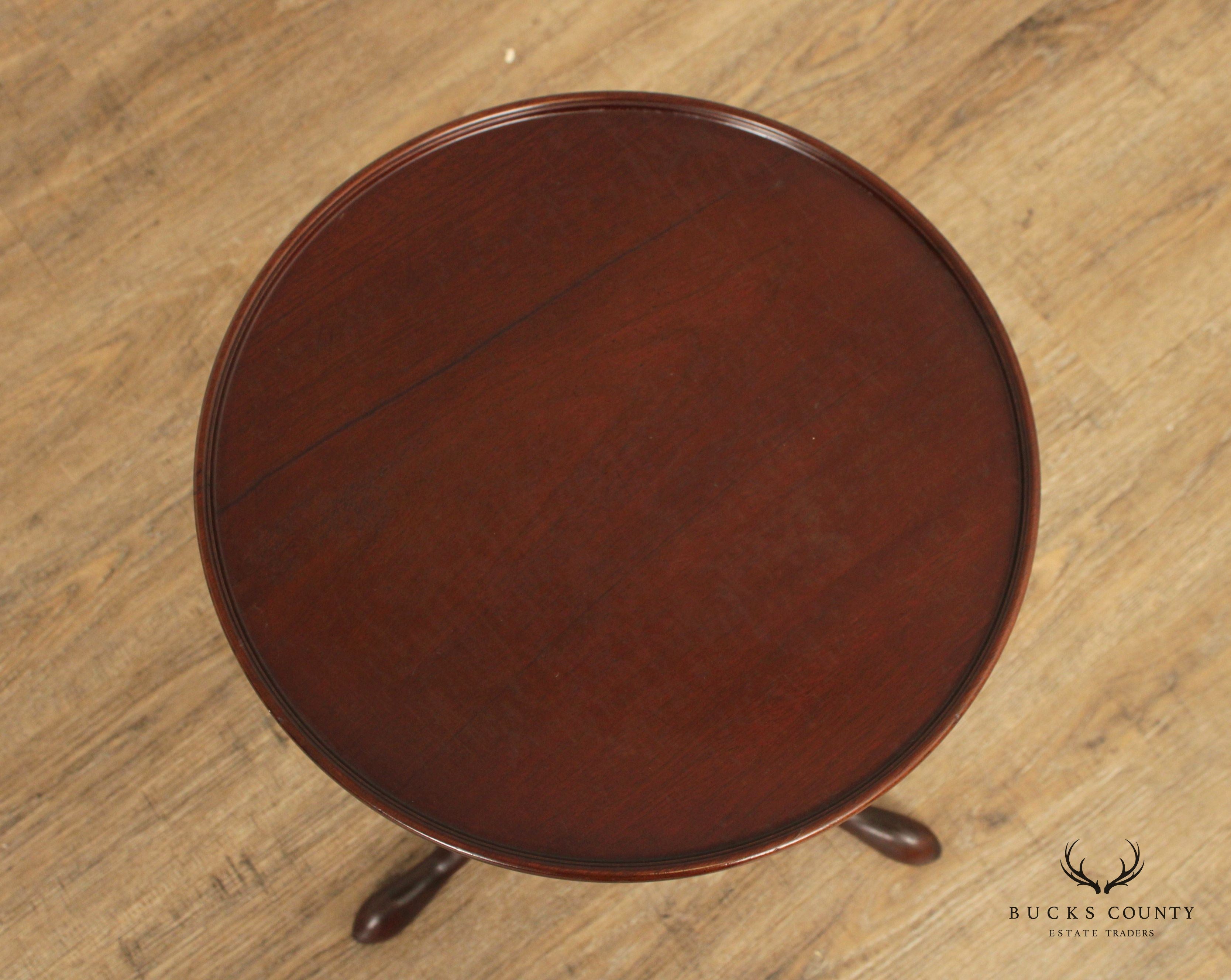 Kittinger Historic Newport Georgian Style Mahogany Round Mahogany Drinks Side Table