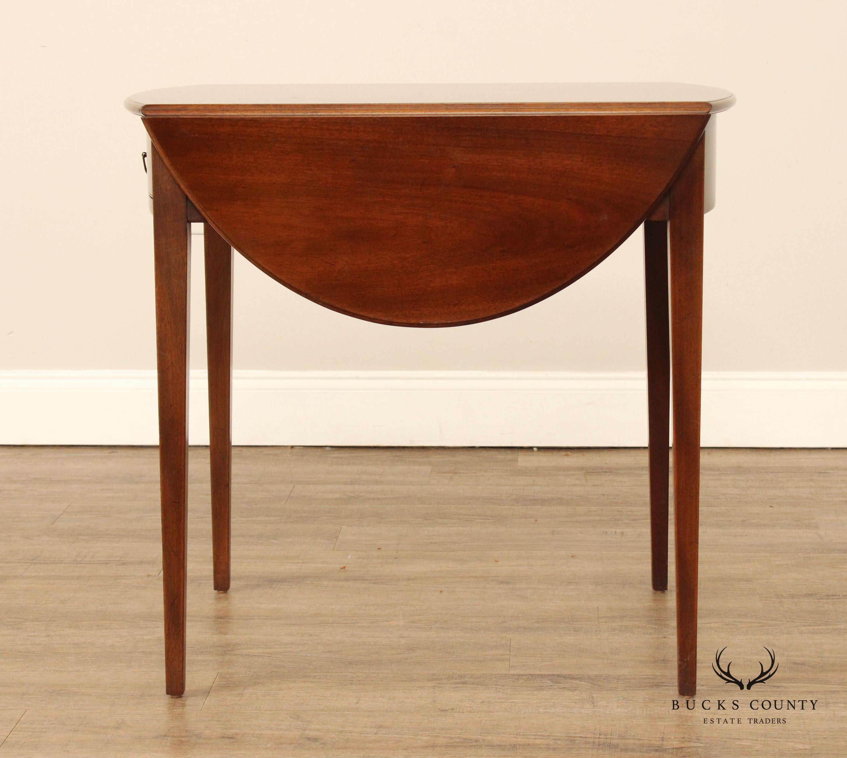 Kittinger Williamsburg Adaptation Pair of Mahogany Pembroke Tables