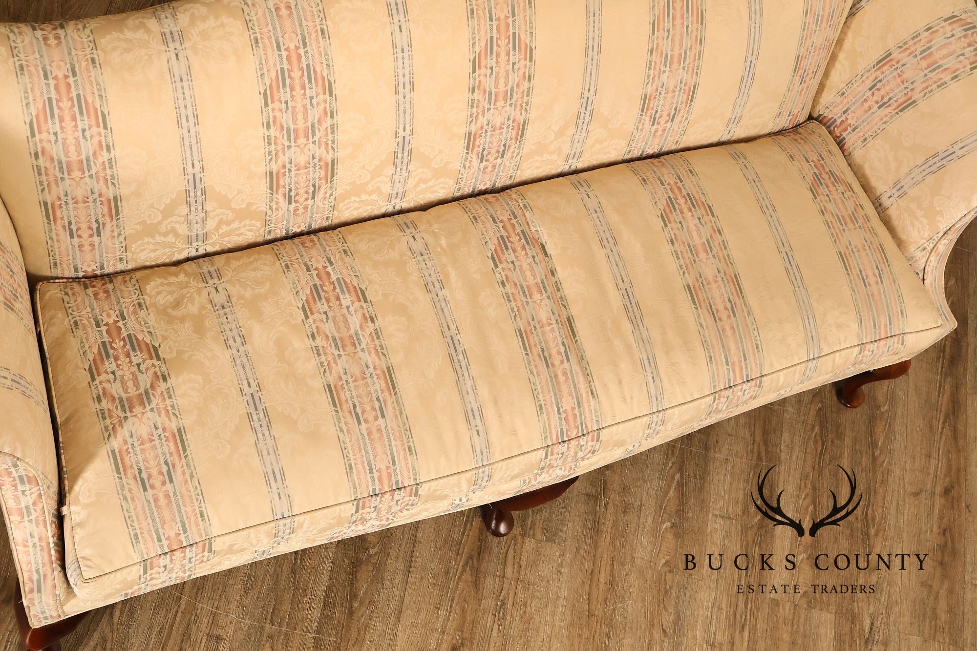 Hickory Chair 'Historical James River Plantations' Mahogany Camelback Sofa