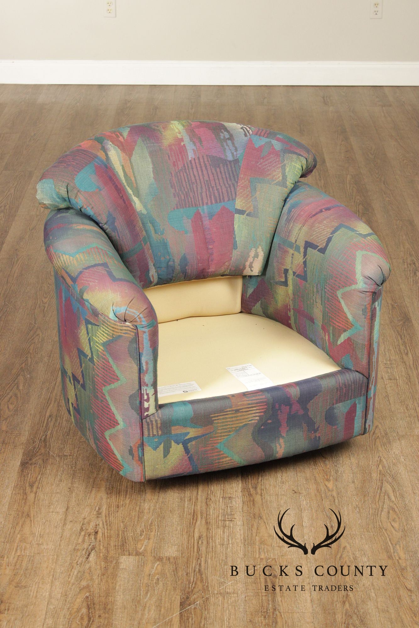 Sherrill Furniture Post Modern Pair of Swivel Club Chairs