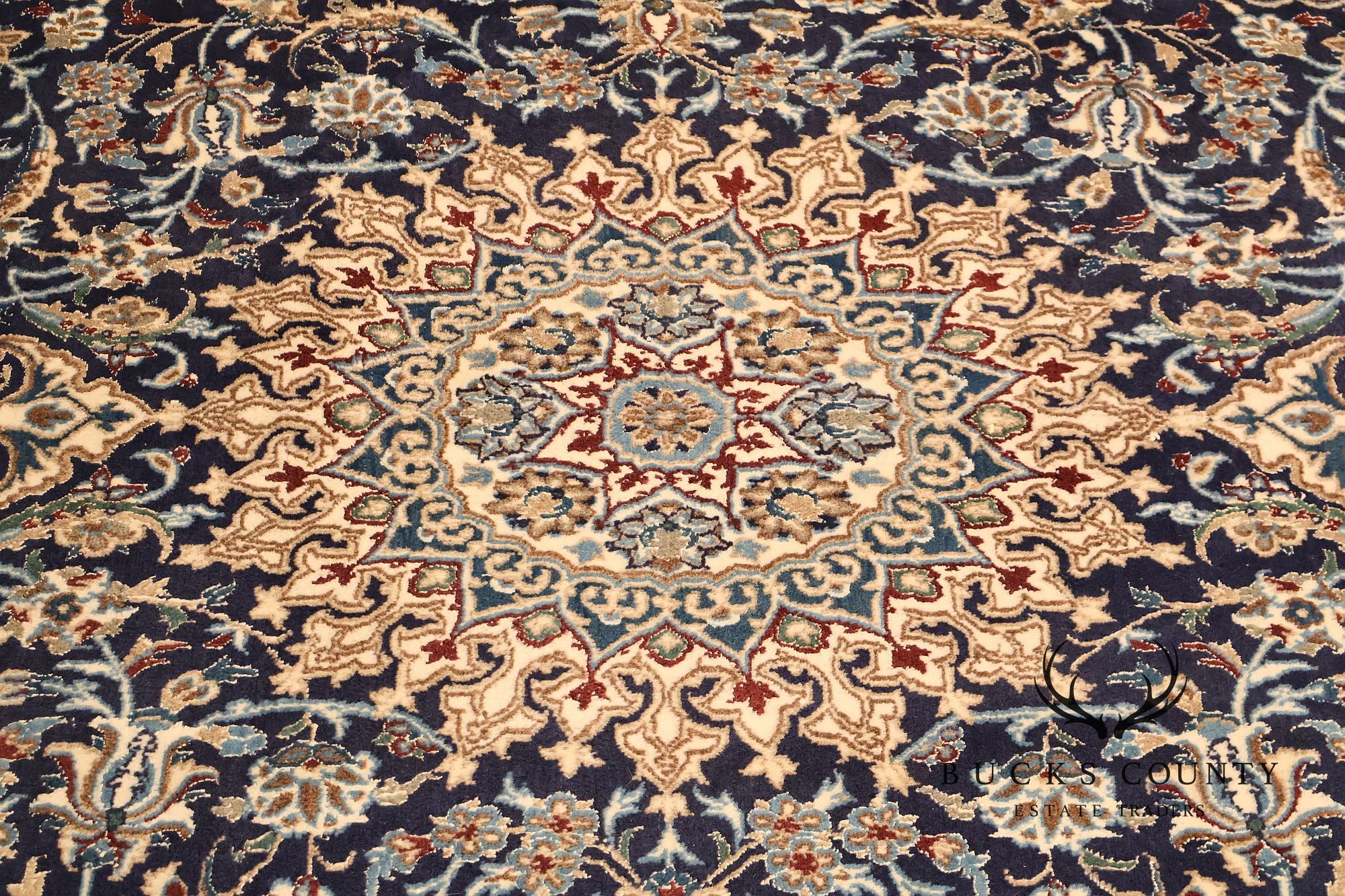 Handwoven Wool Curvilinear Medallion 6.4' x 10.75' Rug