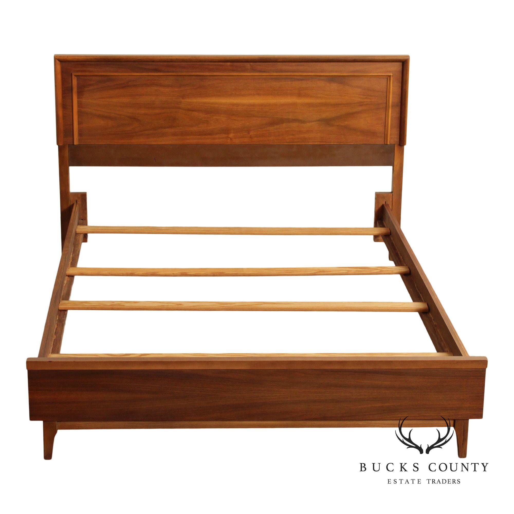 Broyhill Mid Century Modern Walnut Full-Size Bedframe