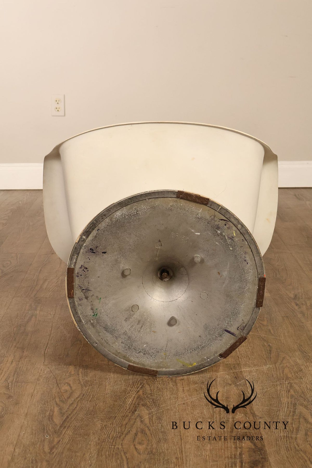 Eero Saarinen Mid Century Modern Set of Four Tulip Armchairs