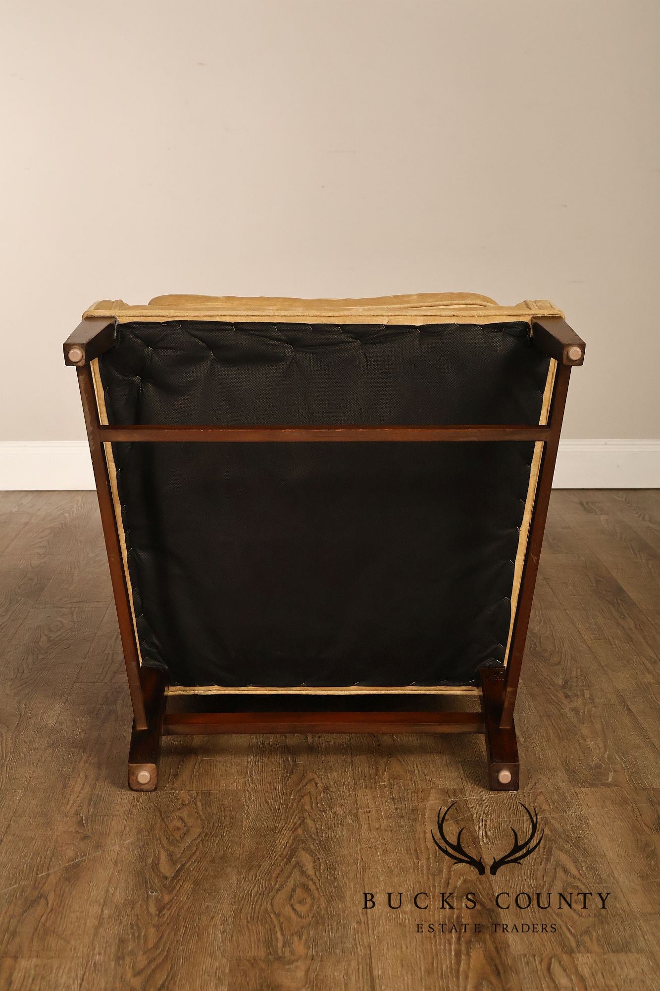 Kittinger Williamsburg Adaptation Wing Chair