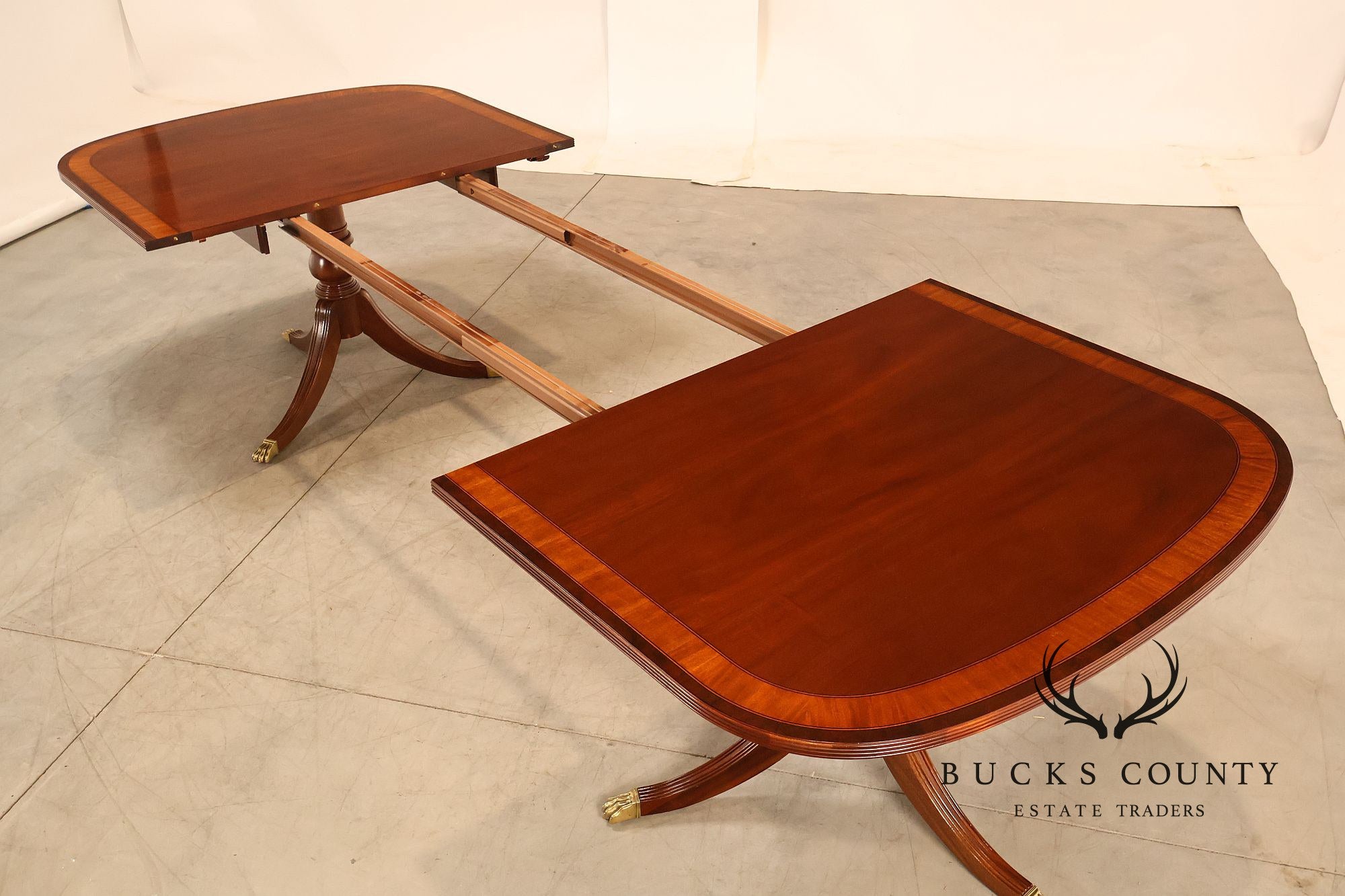 Ethan Allen '18th Century Mahogany' Collection Dining Table