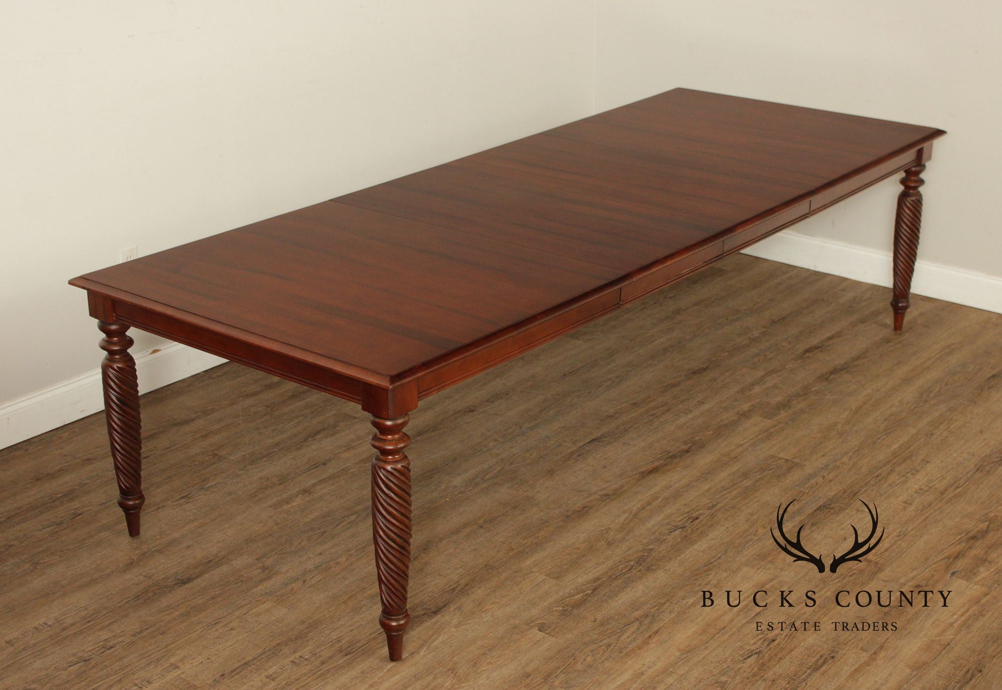 Ethan Allen 'British Classics' Extendable Dining Table
