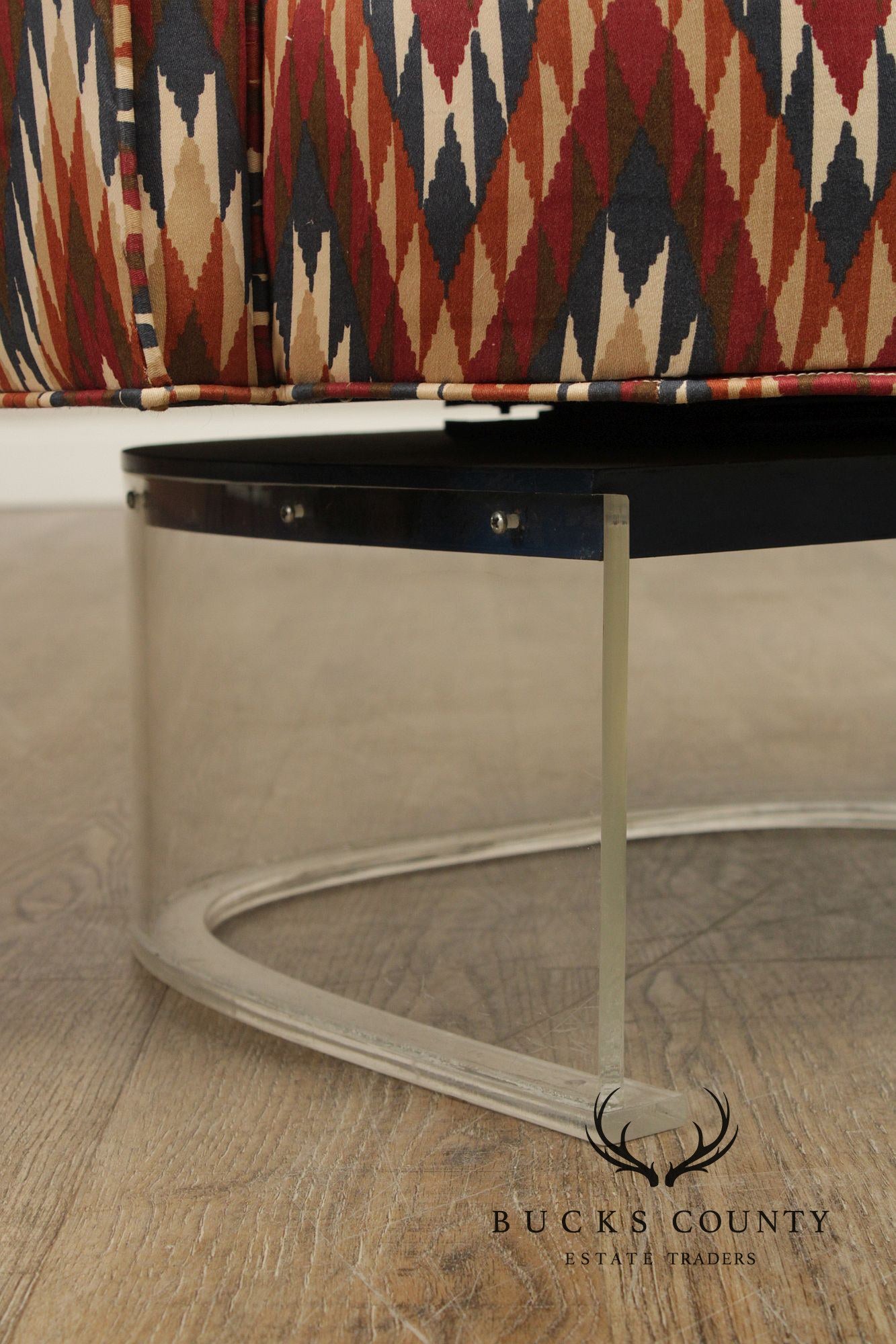 Mid Century Modern Barrel Back Lounge Chair