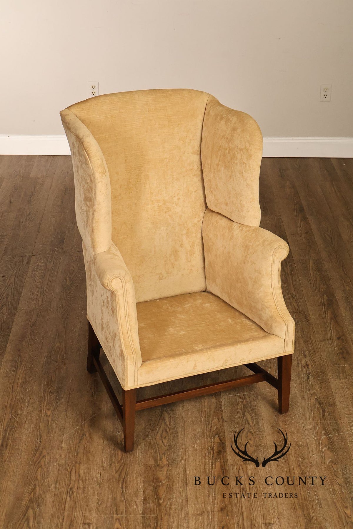 Kittinger Williamsburg Adaptation Wing Chair