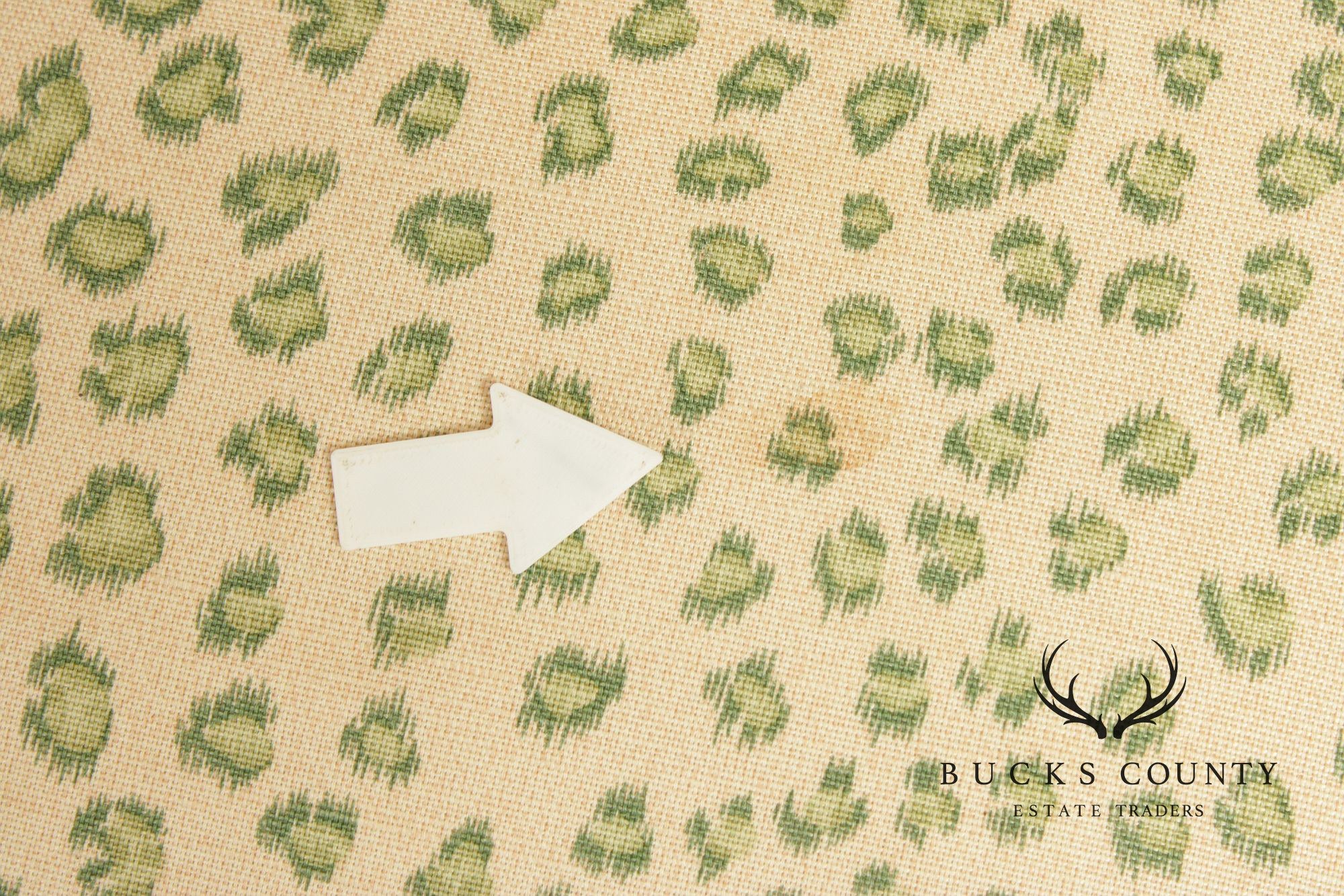 French Louis XV Style Pair of Fauteuil Armchairs