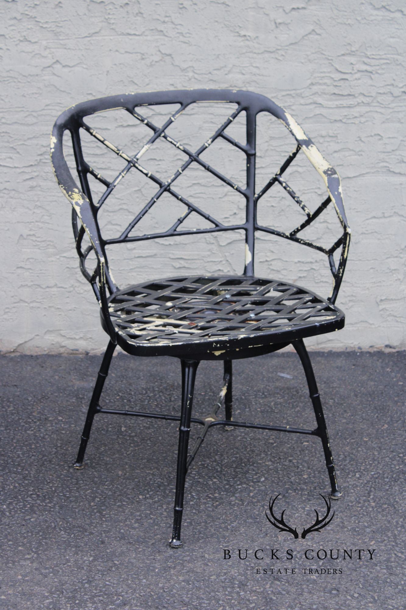 Brown Jordan Pair of 'Calcutta' Outdoor Patio Swivel Armchairs