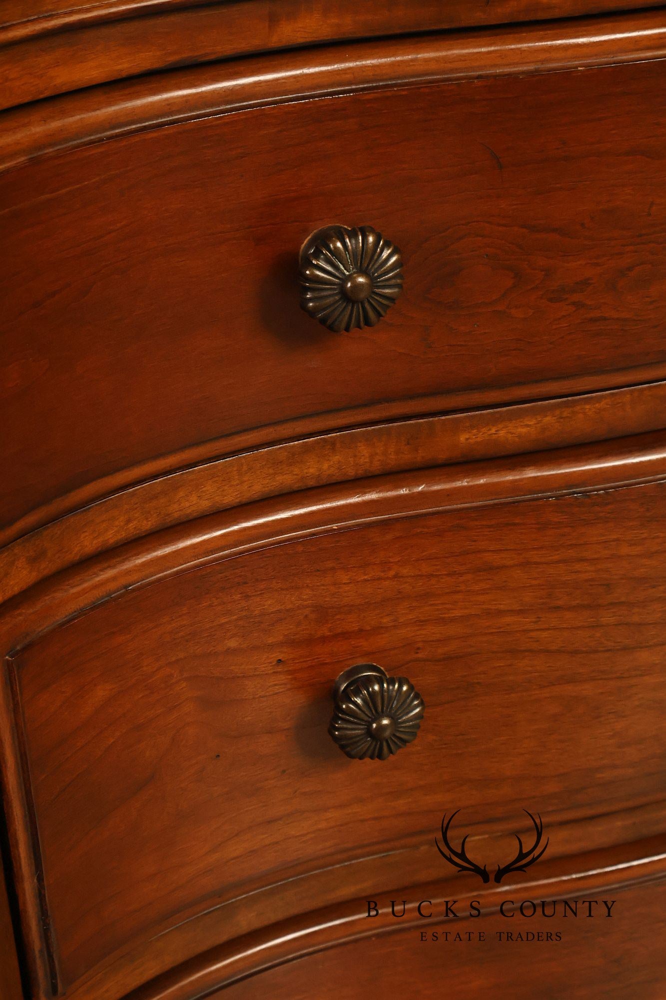 Ethan Allen 'Tuscany' Pair of Bedside Chests Nightstands