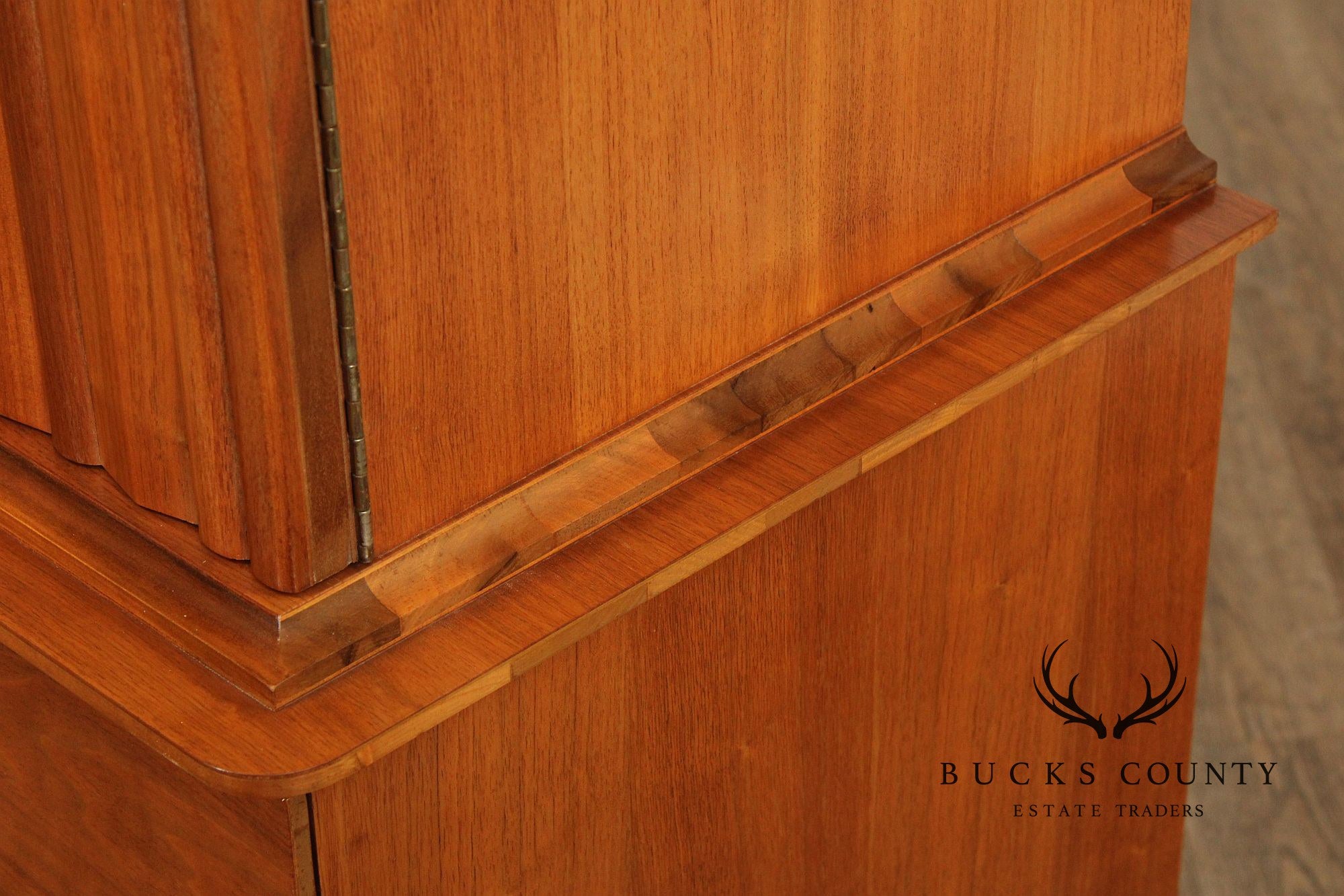 Young Manufacturing Mid Century Modern Walnut Gentleman's Chest