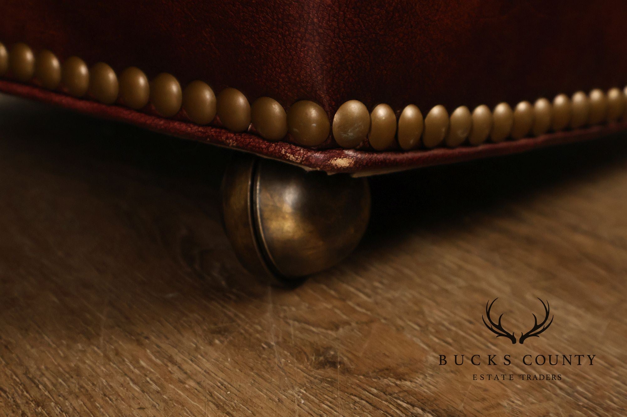 English Traditional Style Pair of Leather Ottomans