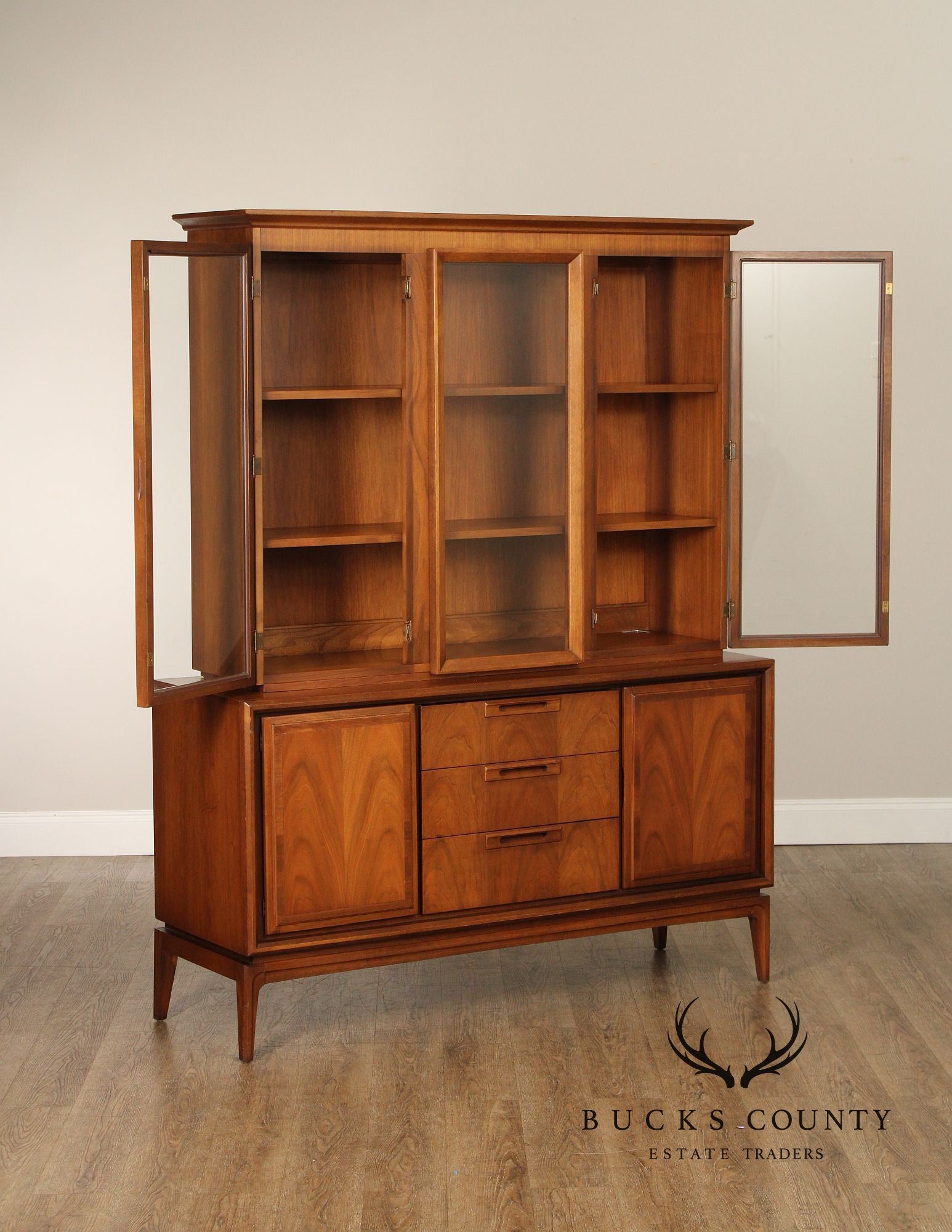 United Furniture Mid Century Modern Walnut Sideboard and Hutch