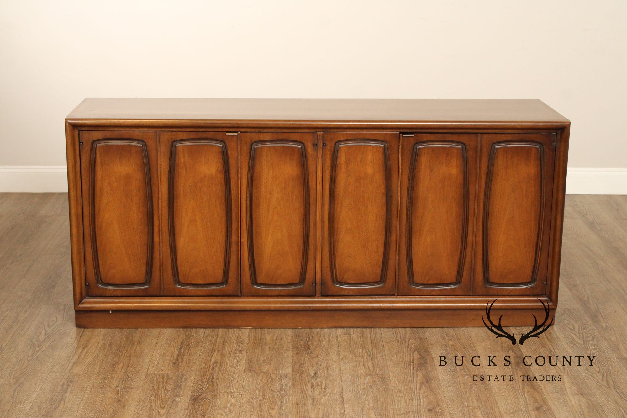 Broyhill 'Emphasis' Mid Century Modern Walnut Credenza