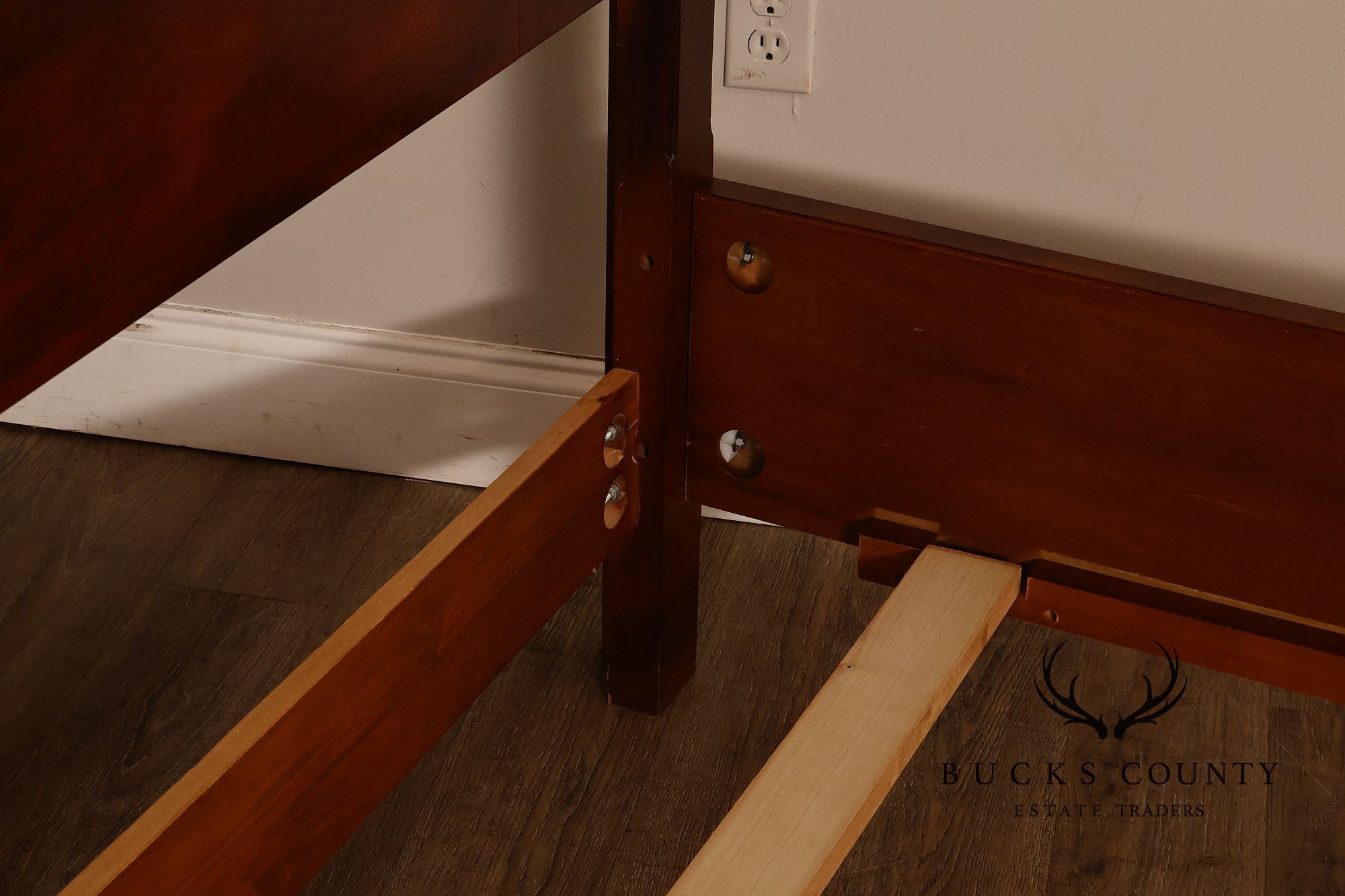 Henredon Carlyle Mahogany Victorian Style High Back King Bed