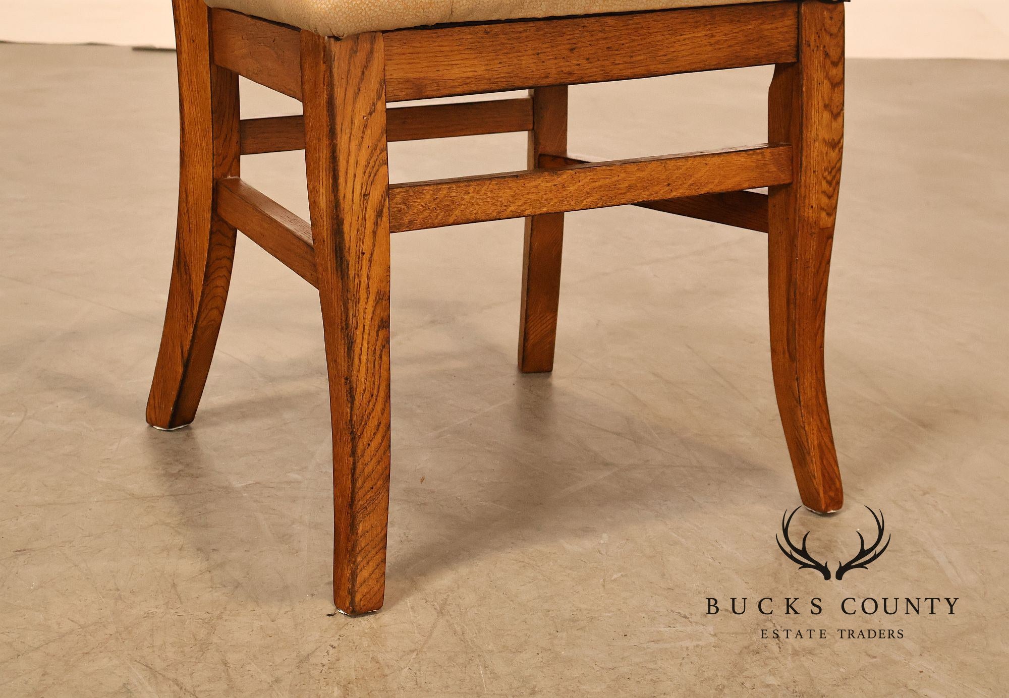 Traditional Set Of 8 Oval Back Upholstered Dining Side Chairs
