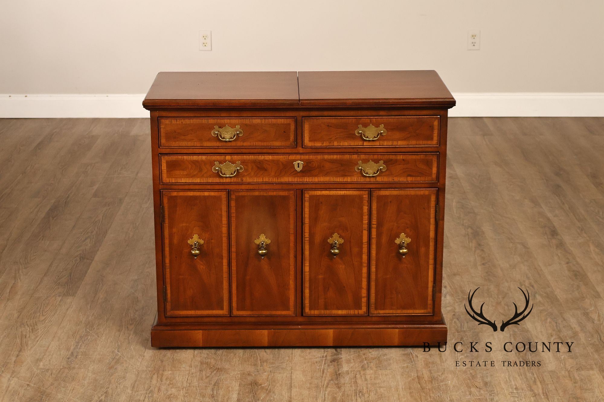 Henredon 18th Century Portfolio Georgian Style Walnut Server