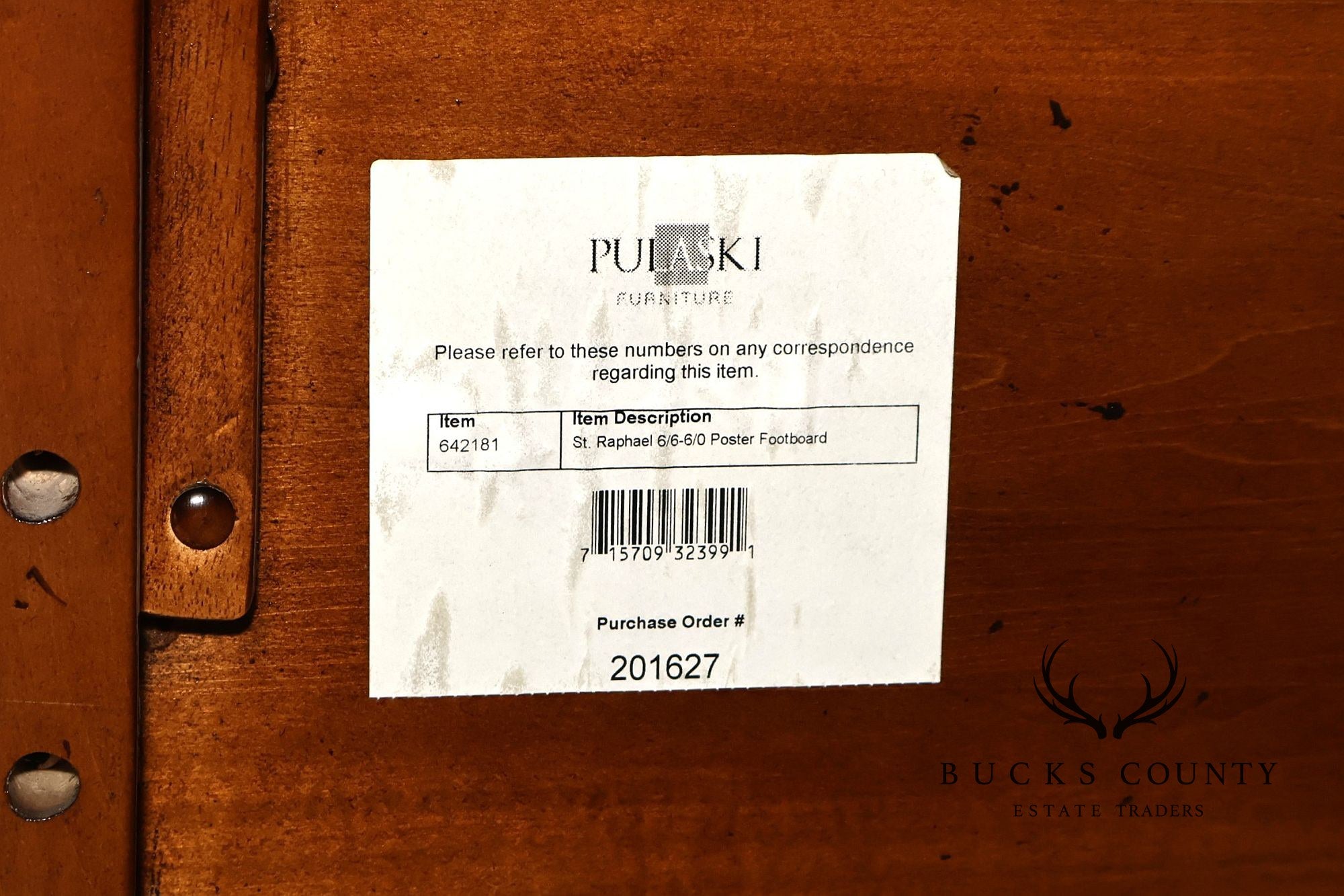 Pulaski Furniture 'St. Raphael' King Poster Bed