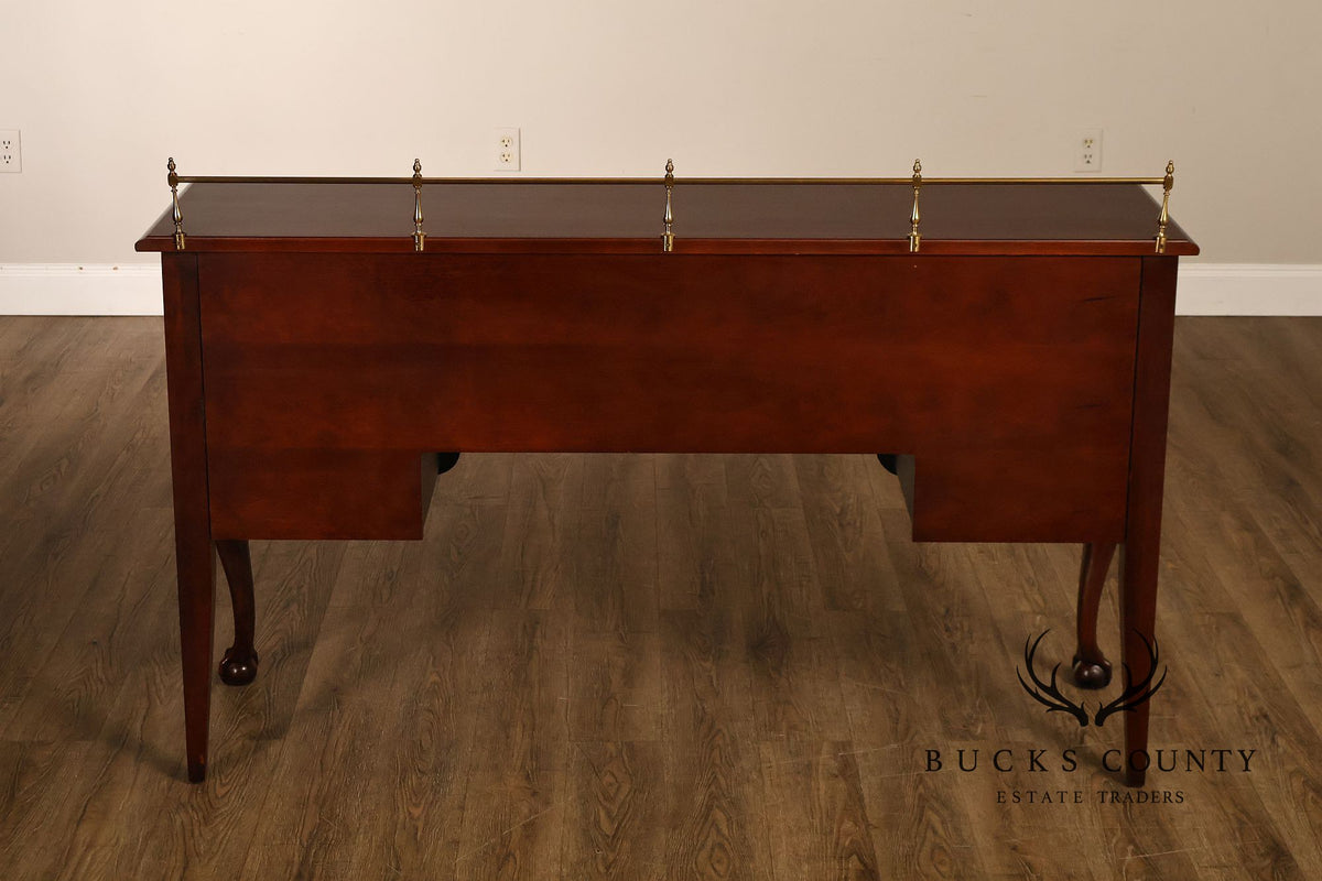 Thomasville 'Collectors Cherry' Georgian Style Sideboard