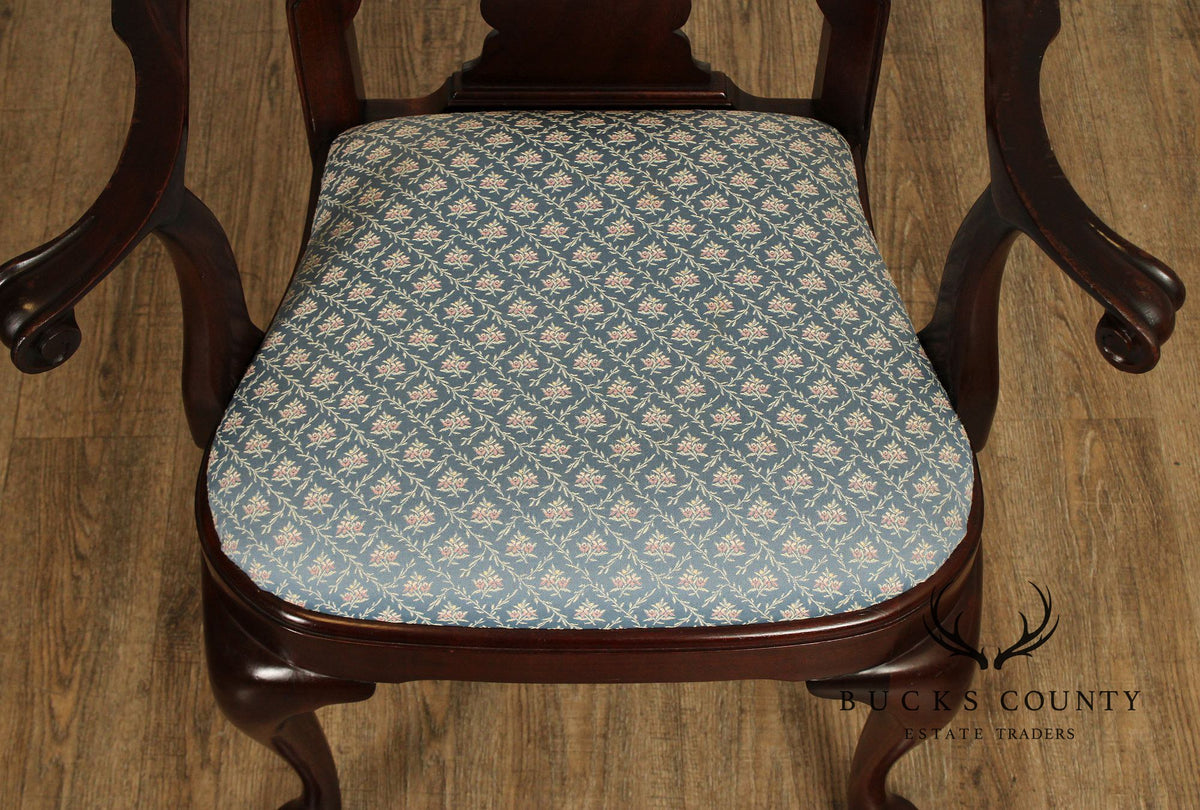 Stickley Queen Anne Style Set of Eight Mahogany Dining Chairs