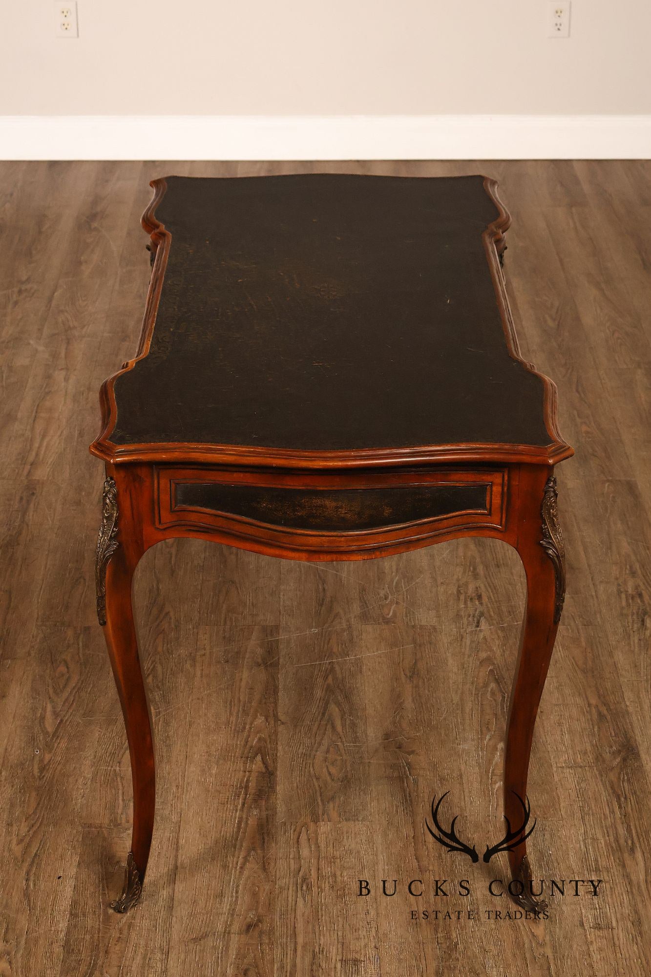 Theodore Alexander Chateau Du Vallois French Louis XV Style Walnut Leather Writing Desk