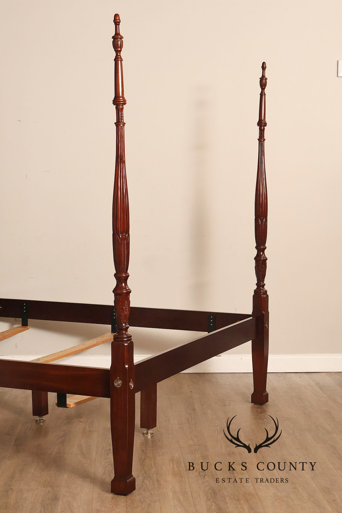 Craftique Mebane Rice Traditional Mahogany King Four Poster Bed