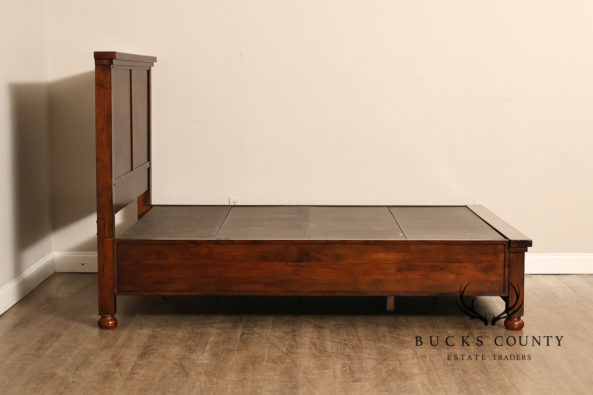 Furniture Values International Bradford Queen Storage Bed